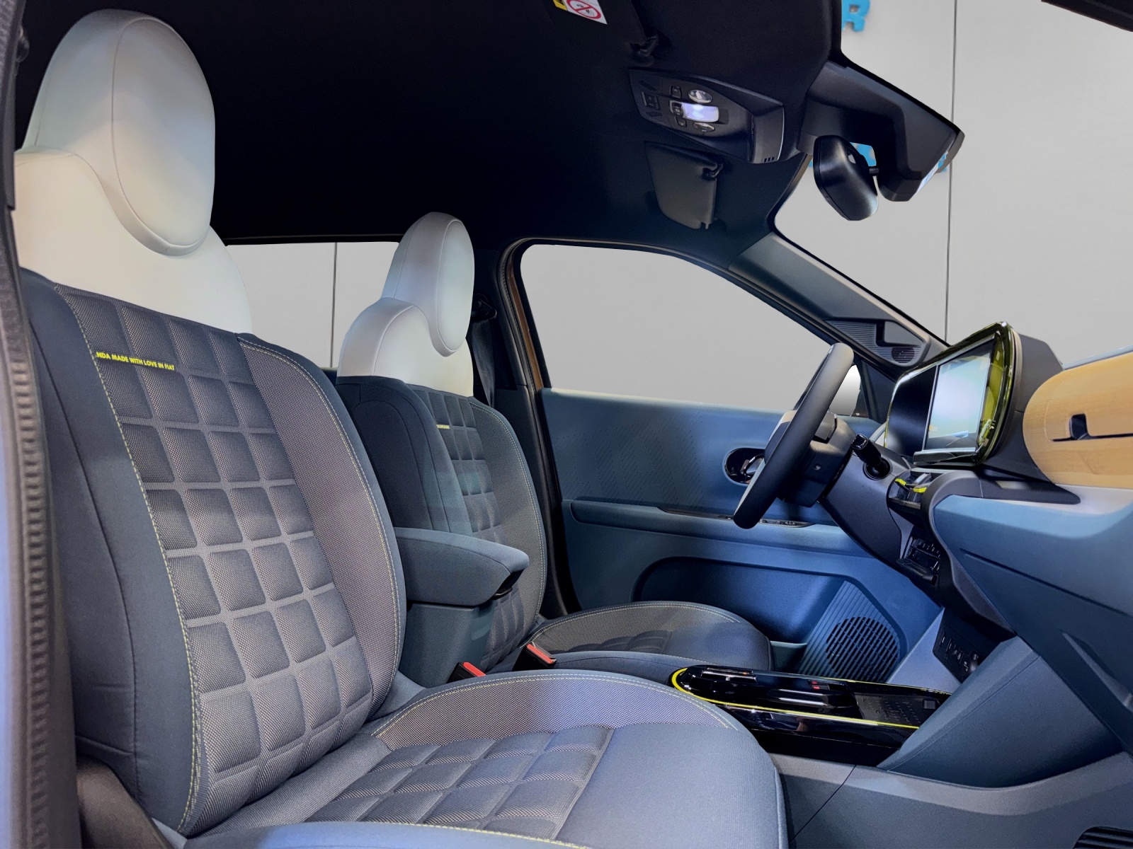 FIAT Grande Panda 1.2 Hybrid La Prima-image-12