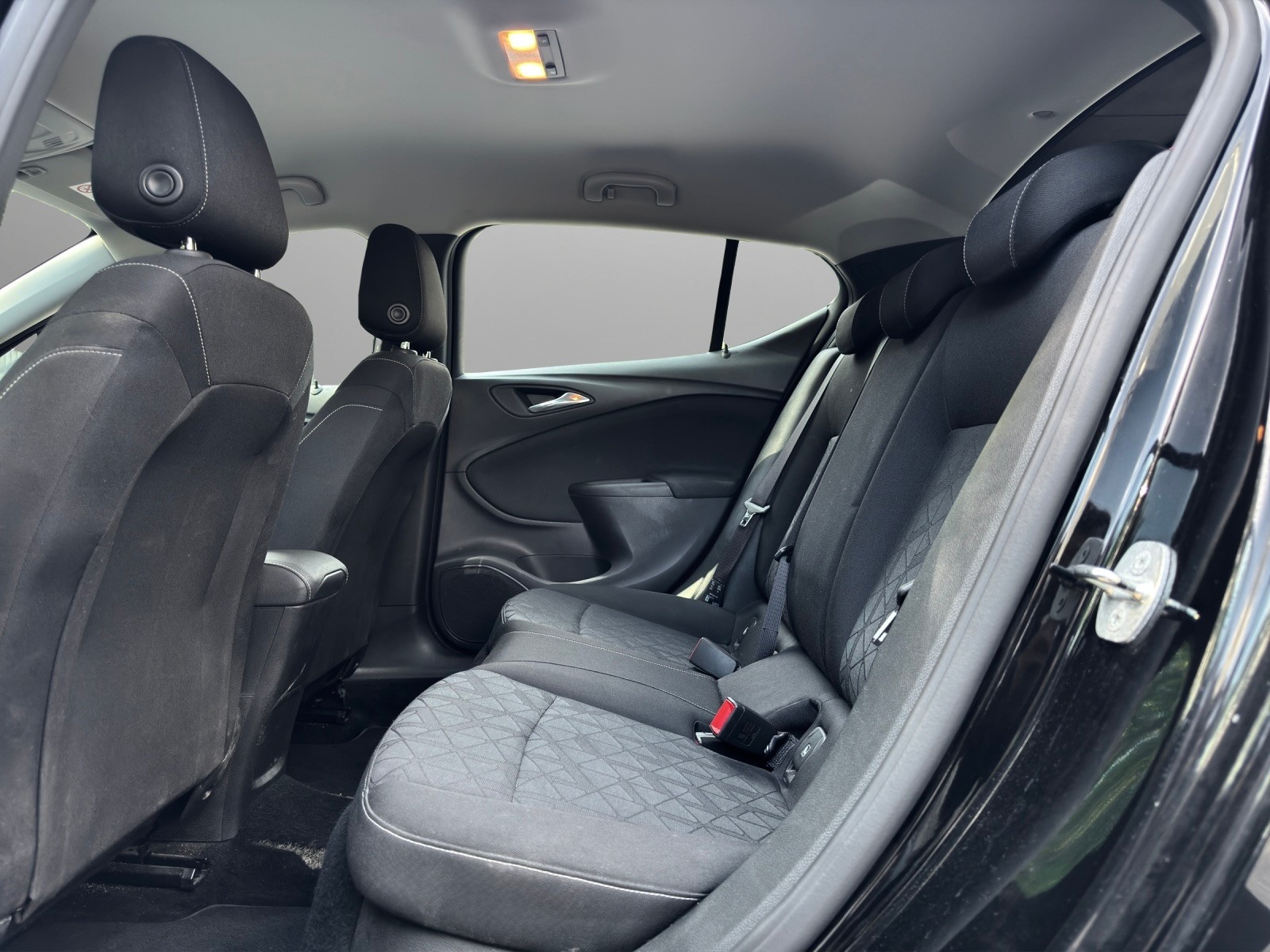OPEL Astra 1.4i Turbo 120 Years Edition Automatic * Rückfahrkamera*-image-10
