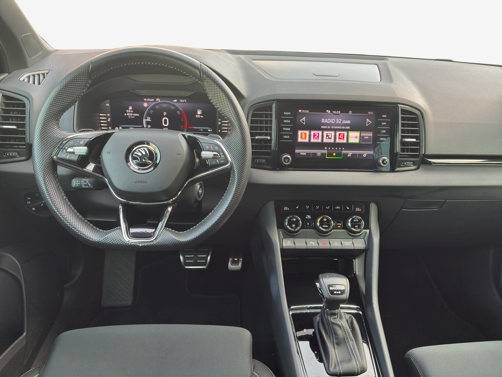 SKODA Karoq 2.0 TSI SportLine 4x4 DSG-image-8