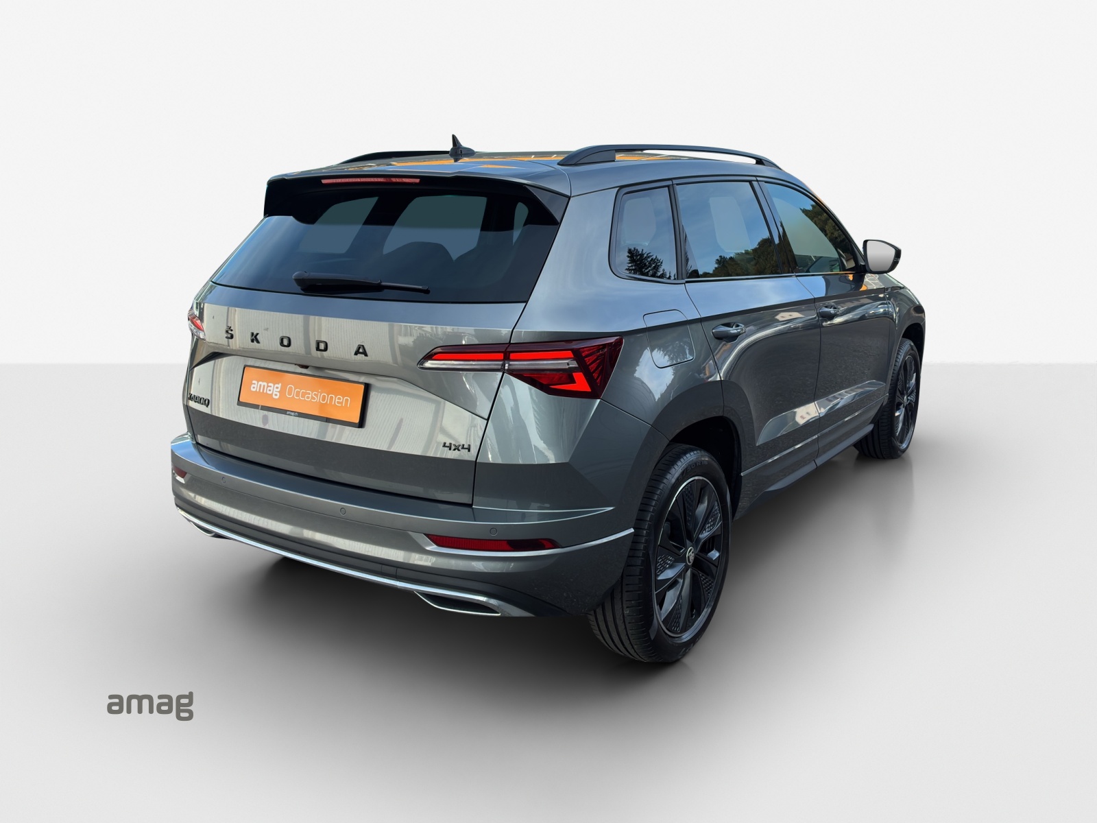 SKODA Karoq 2.0 TSI SportLine 4x4 DSG-image-4