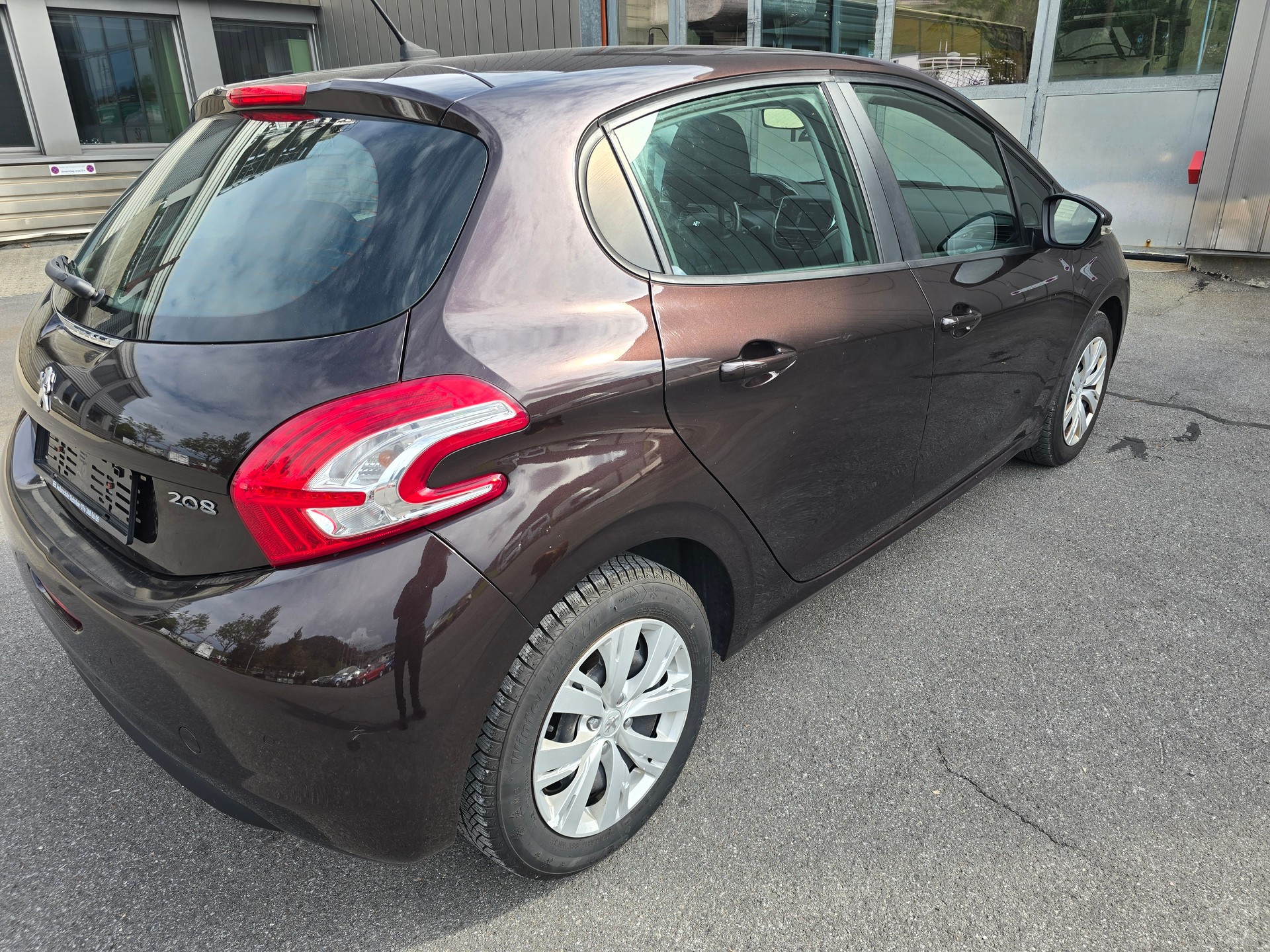 PEUGEOT 208 1.2 VTI Active-image-5