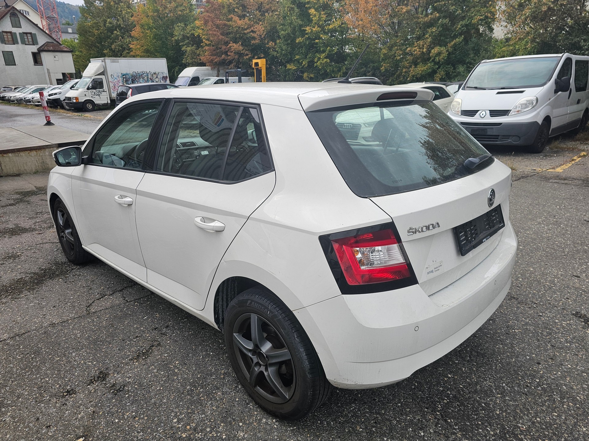 SKODA Fabia 1.4 TDI Ambition DSG-image-3
