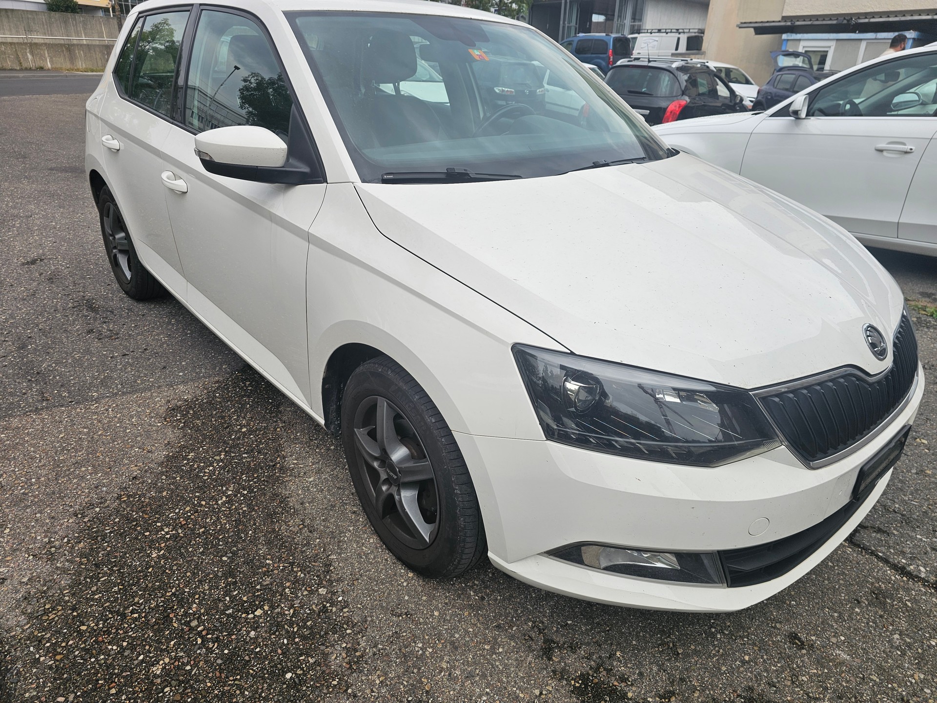 SKODA Fabia 1.4 TDI Ambition DSG-image-2