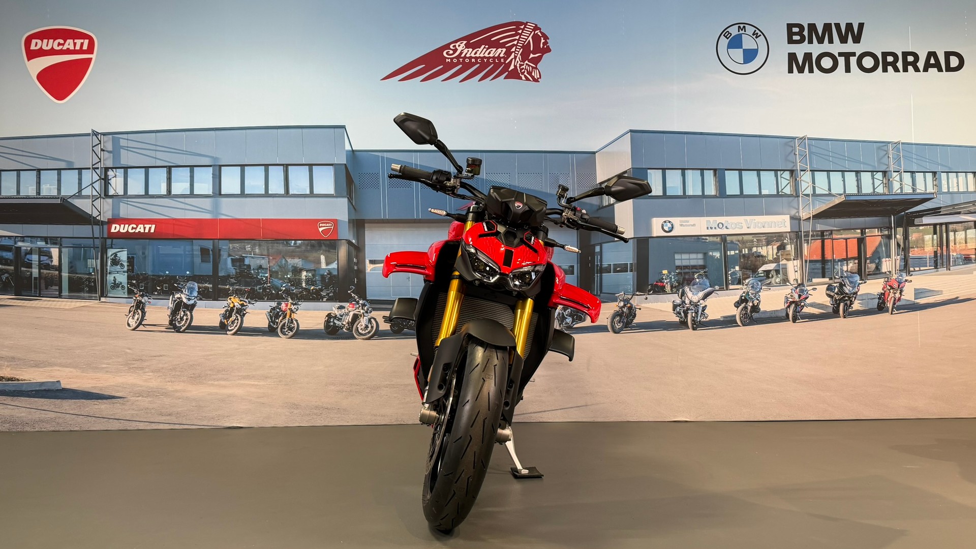 DUCATI Streetfighter V4 S Corse-image-1