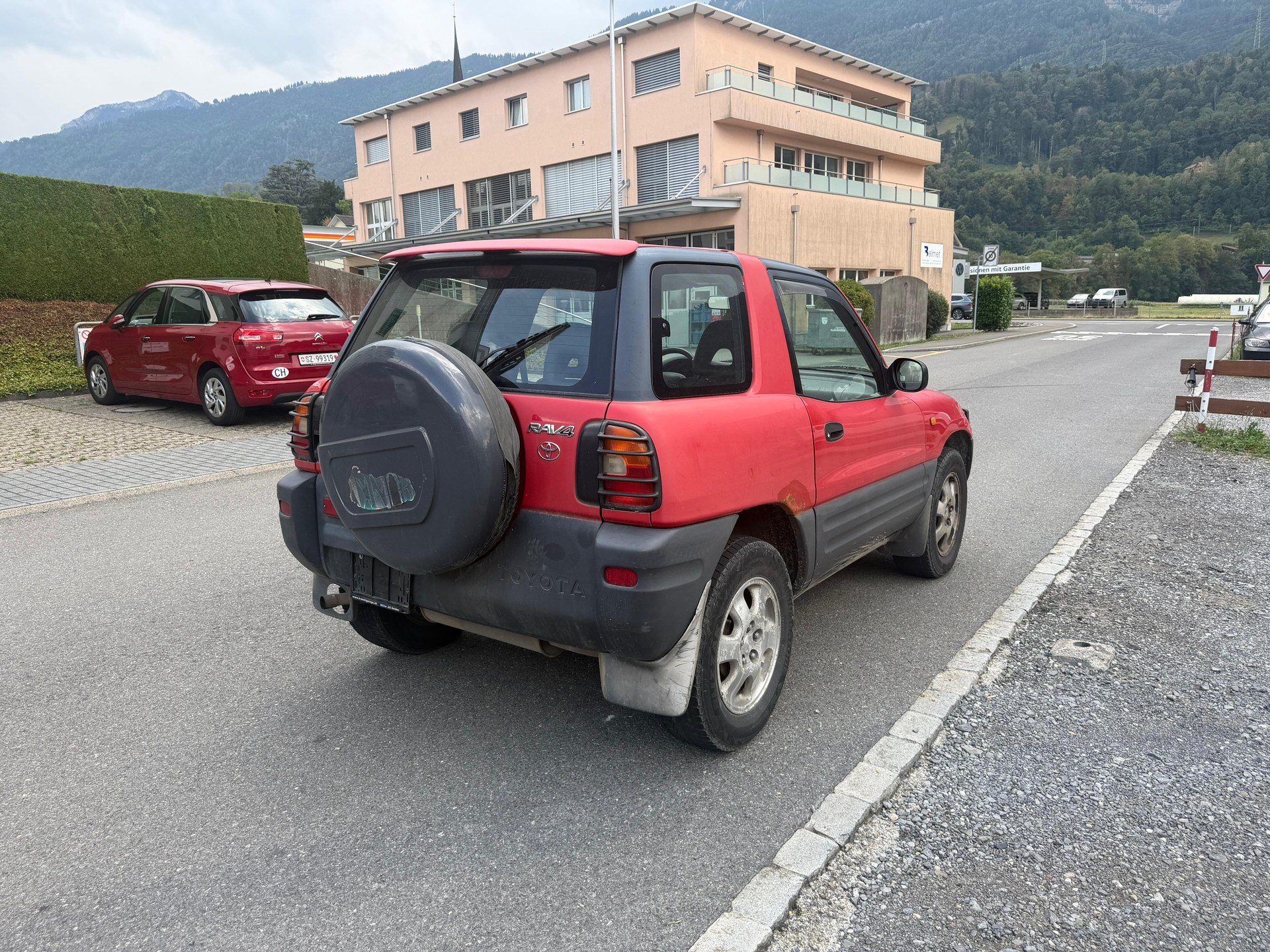 TOYOTA RAV-4 GX ABS-showroom-element-3
