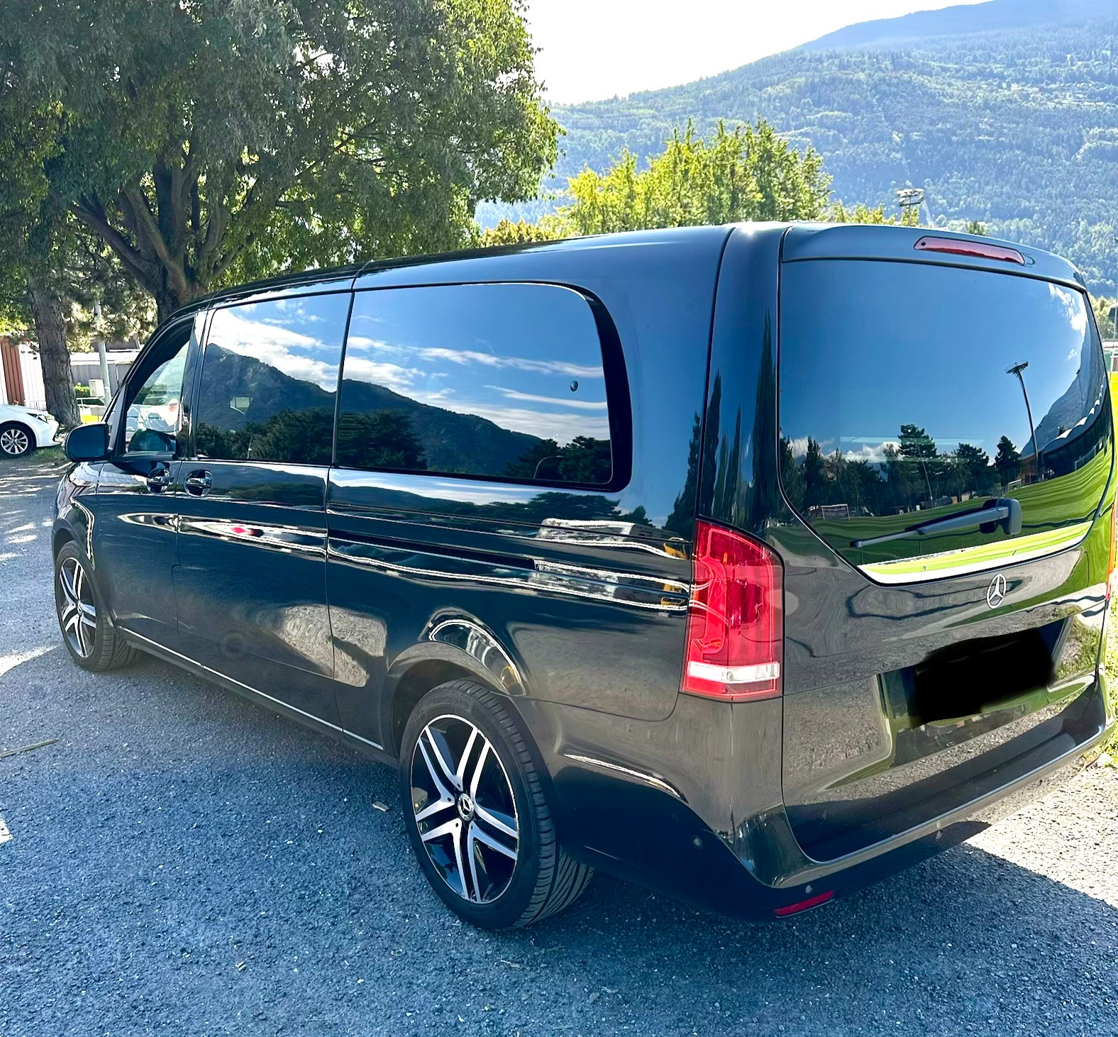 MERCEDES-BENZ V 300 d Swiss Ed. extralang 4M-image-1