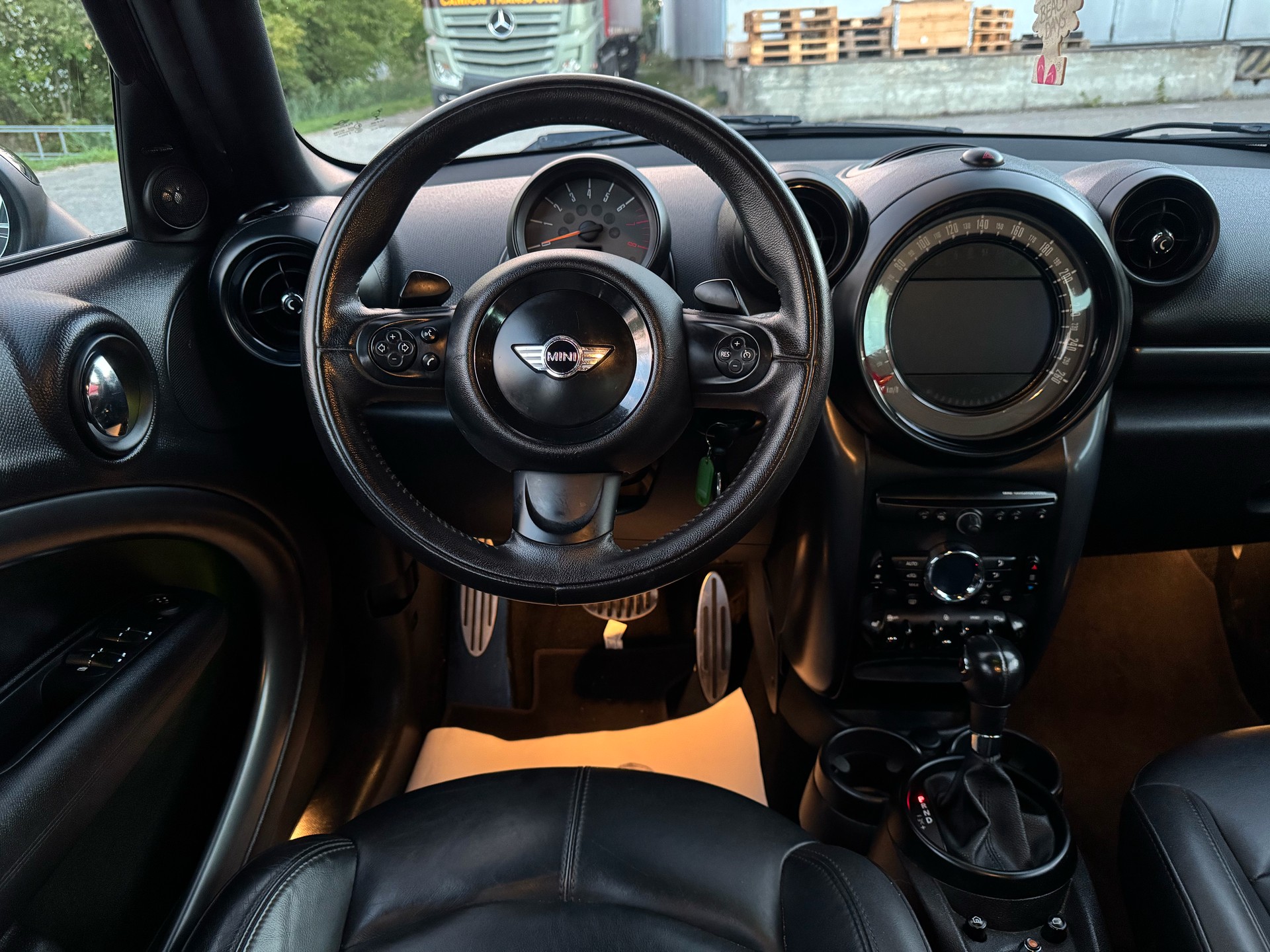 MINI Countryman Cooper S ALL4 Steptronic-image-16