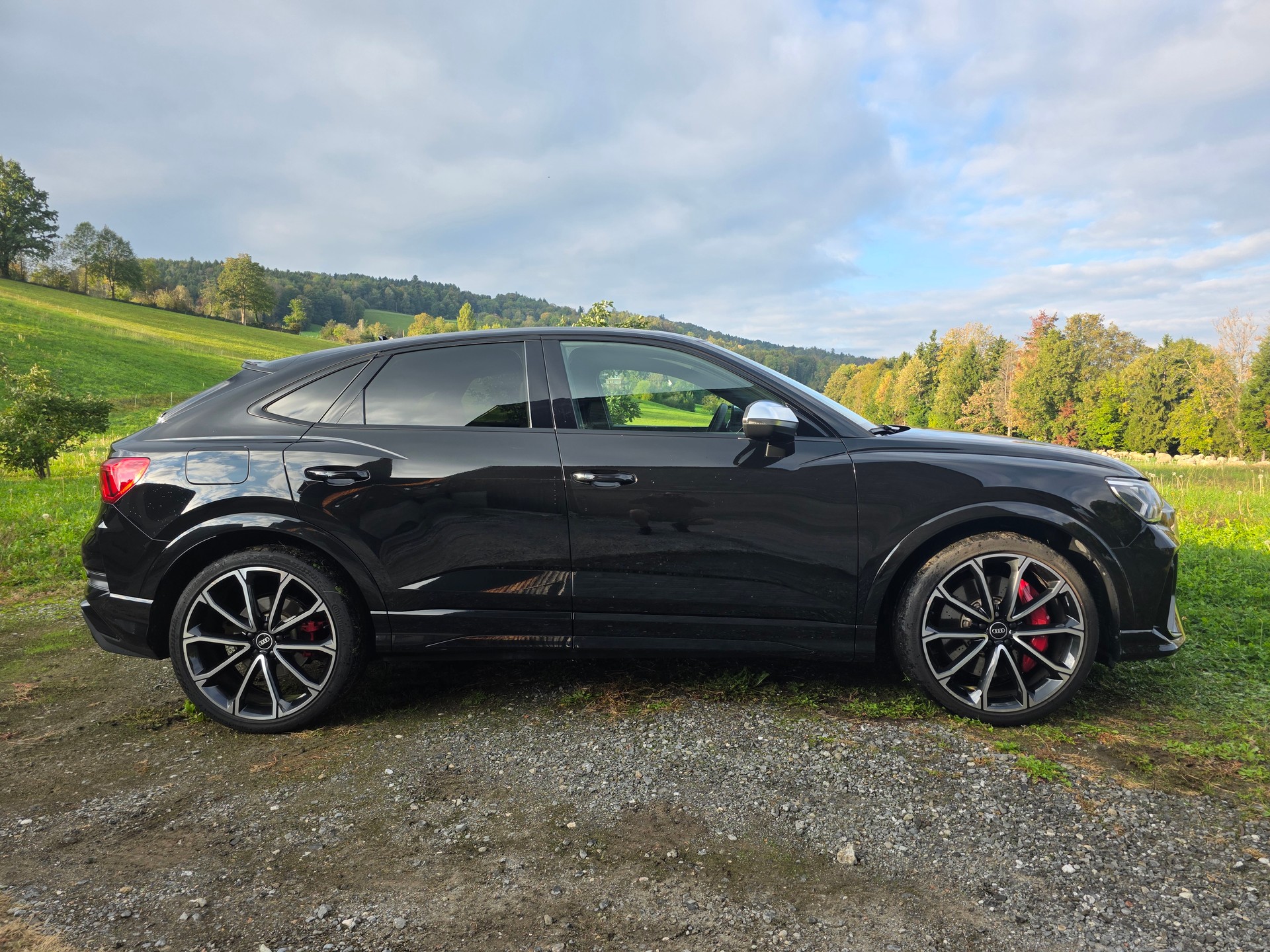 AUDI RS Q3 Sportback quattro-image-5