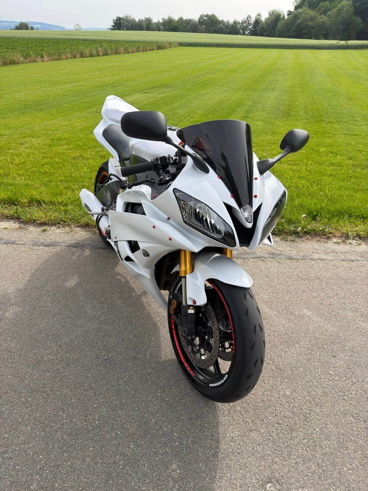 YAMAHA R6-image-0