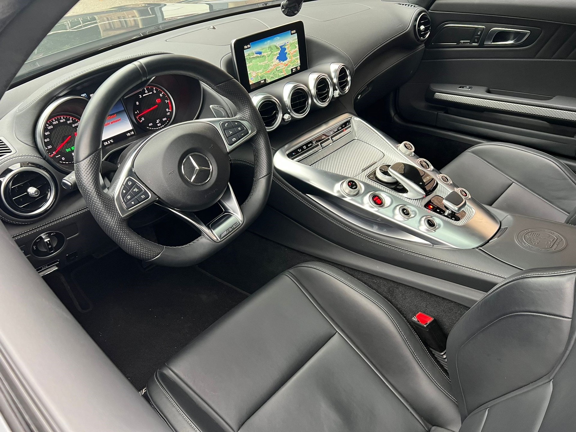 MERCEDES-BENZ AMG GT S Speedshift DCT-image-4