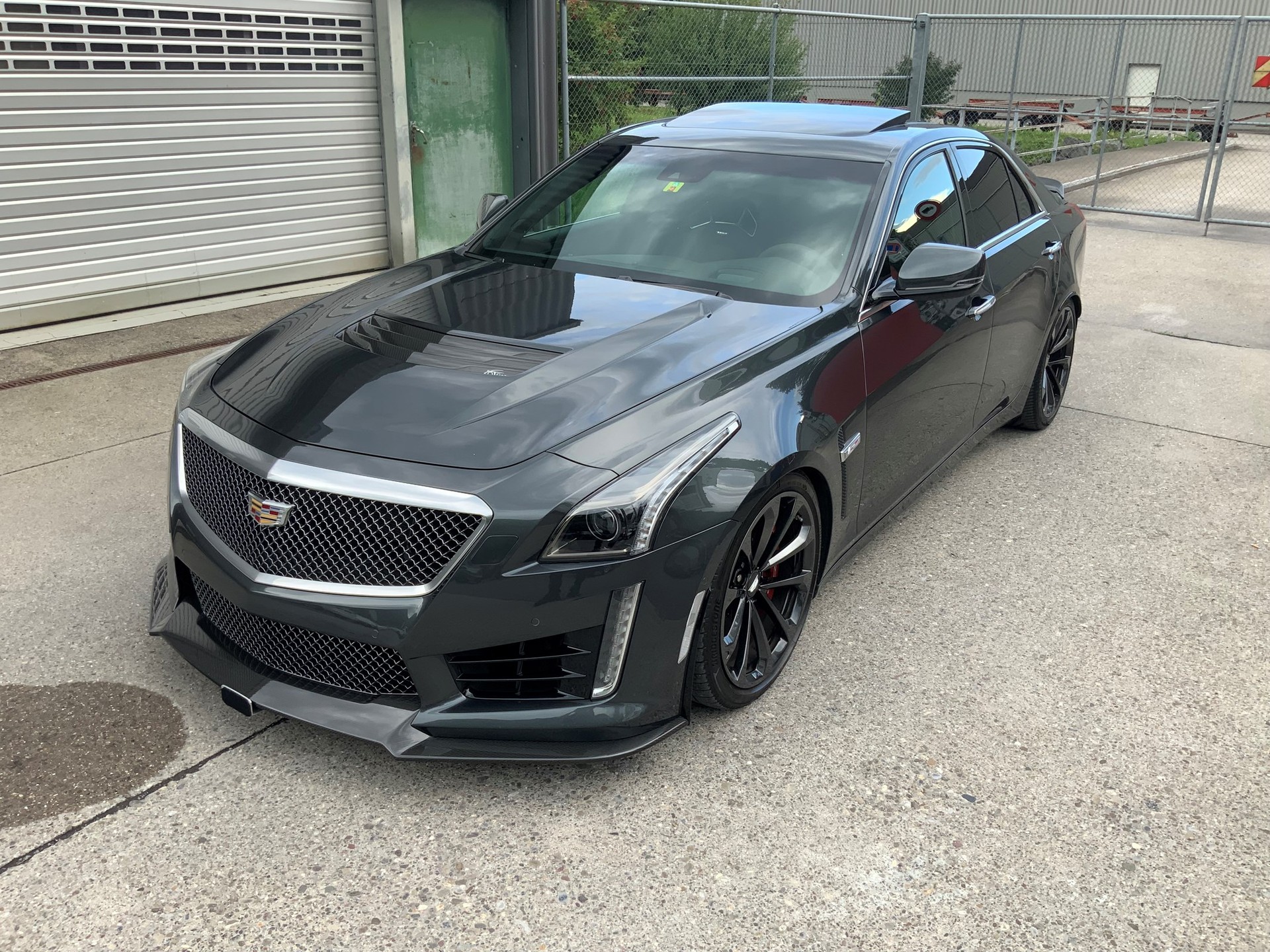 CADILLAC CTS-V Sedan 6.2 Supercharged Automatic-image-7