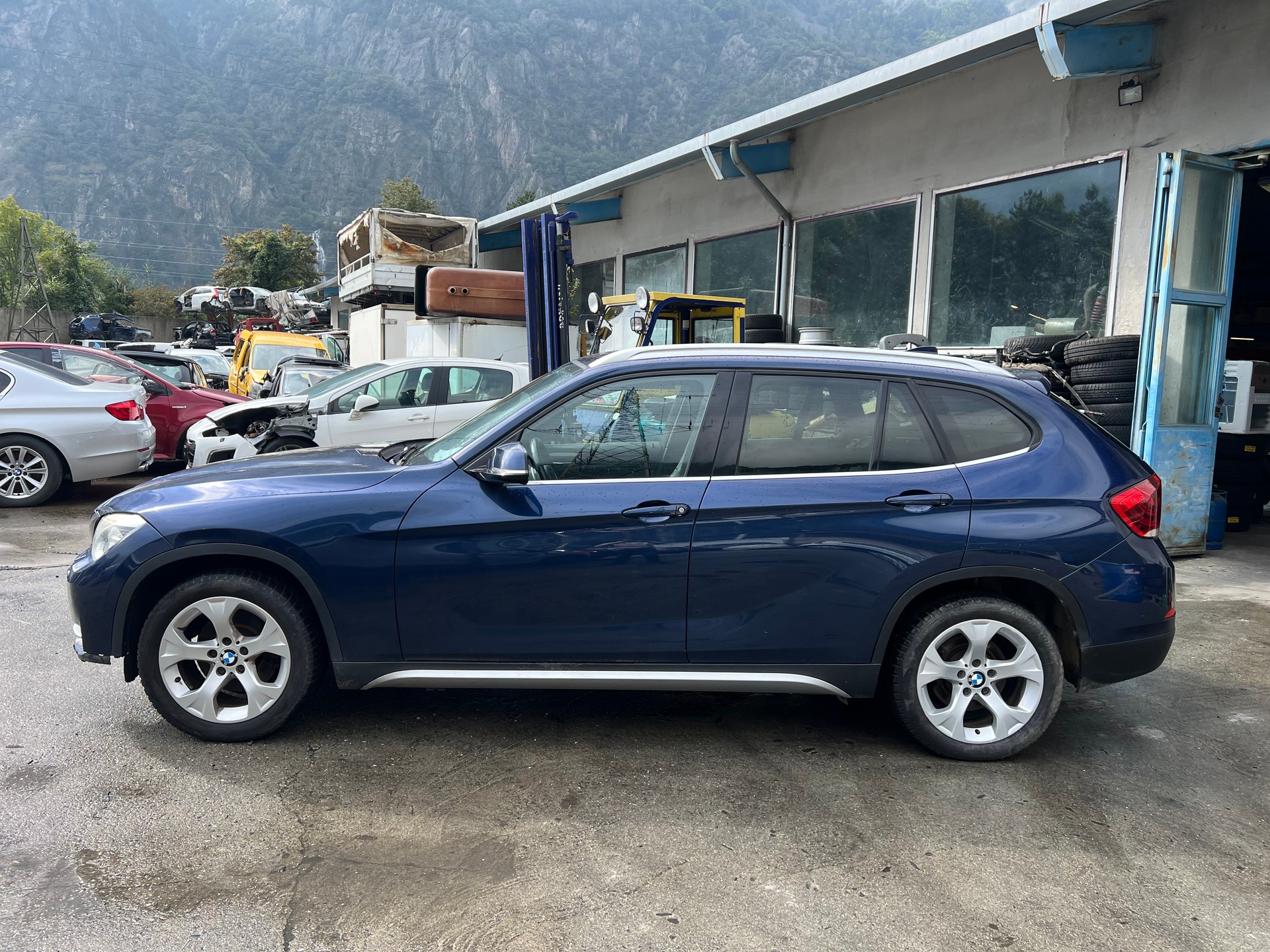 BMW X1 xDrive 25d xLine-image-8
