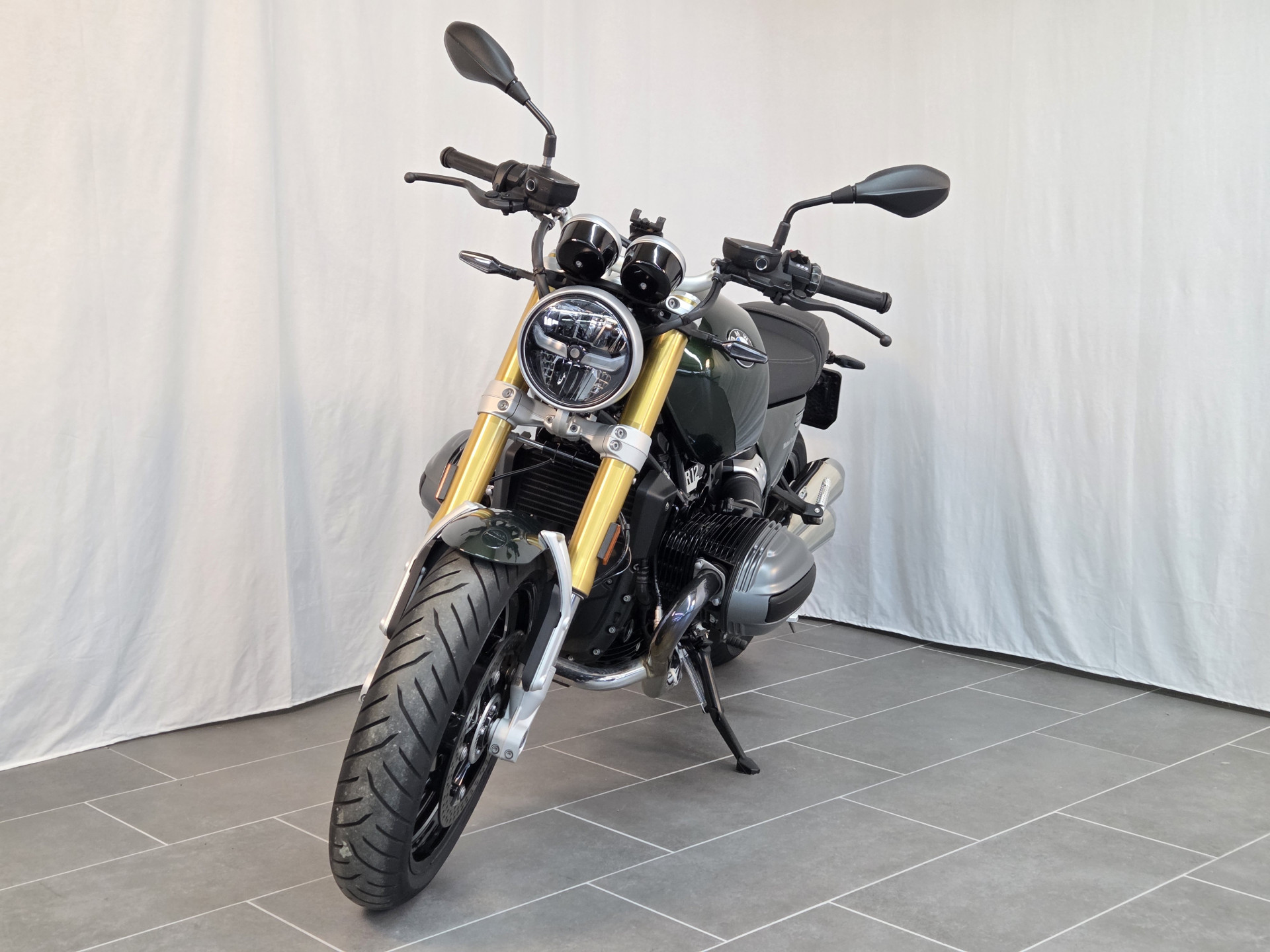 BMW R 12 nineT-image-2