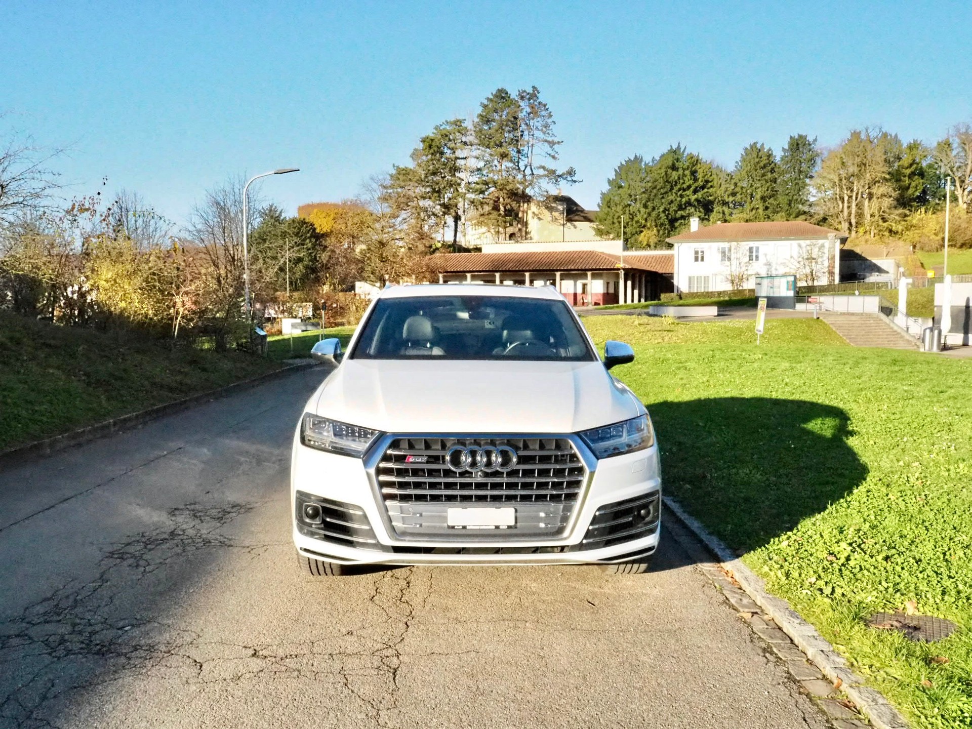 AUDI SQ7 4.0 TDI quattro tiptronic-image-2