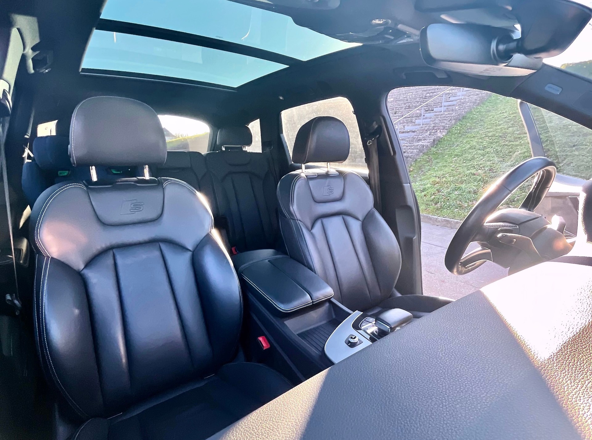 AUDI SQ7 4.0 TDI quattro tiptronic-image-13