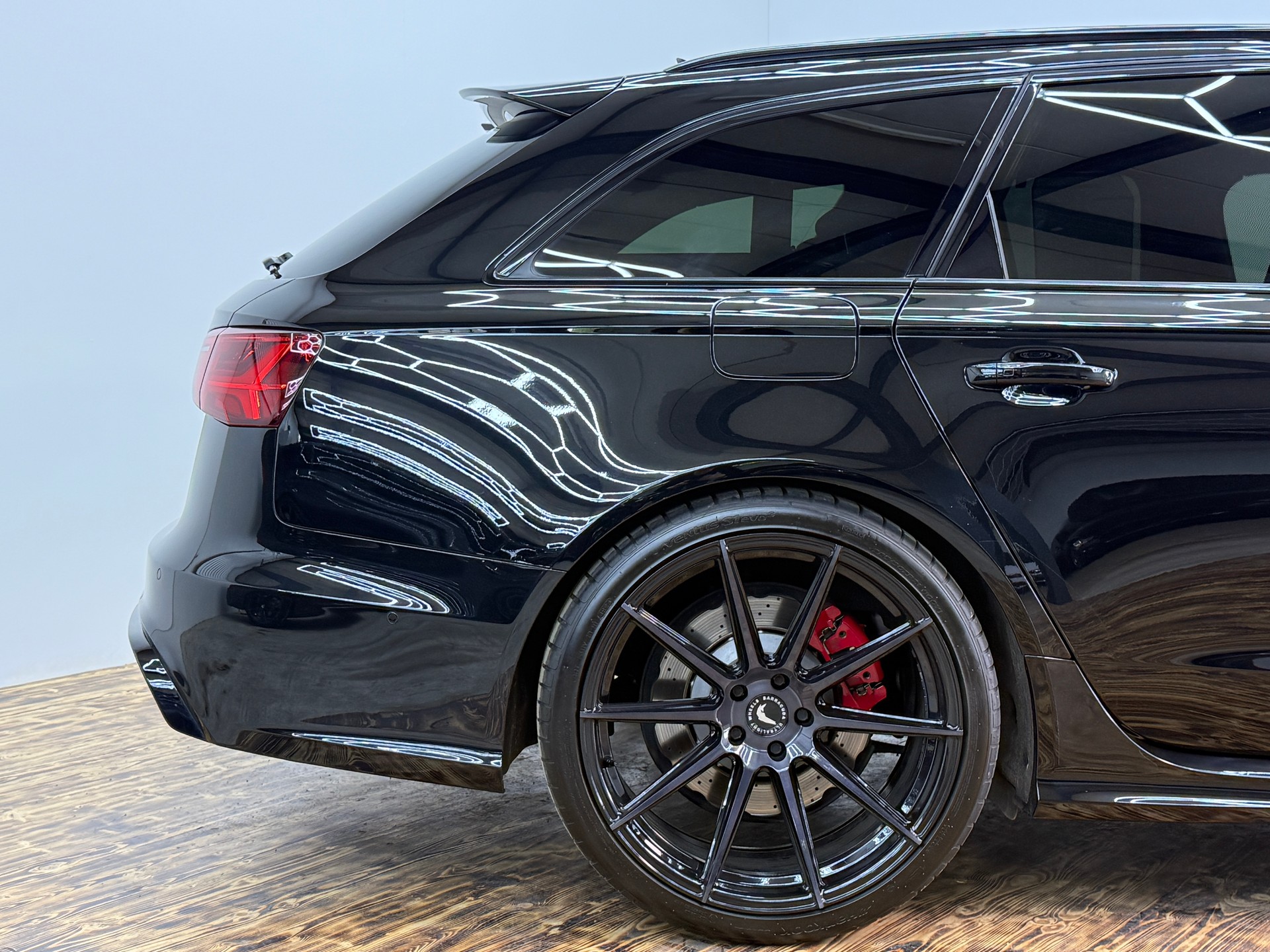 AUDI RS6 Avant 4.0 TFSI V8 quattro Tiptronic-image-11