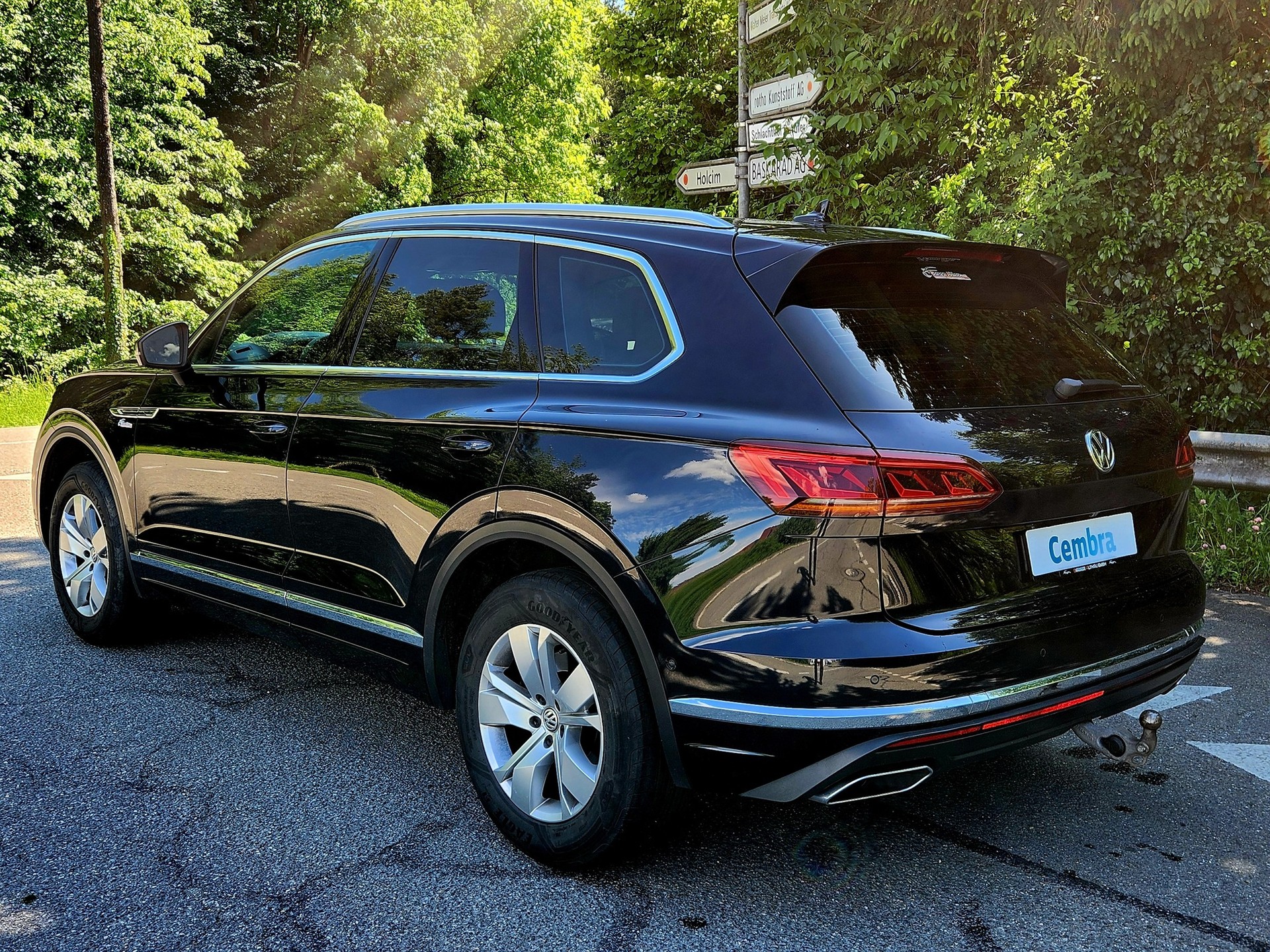VW Touareg 3.0 TDI Atmosphere Tiptronic-image-15