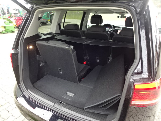 VW Touran 2.0 TDI BlueMotion Technology Highline DSG-image-12
