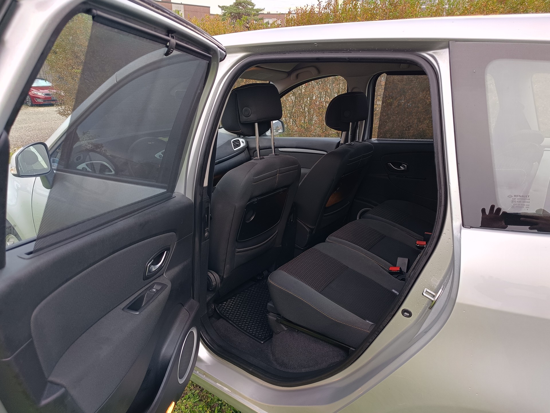 RENAULT Grand Scénic 1.9 dCi Expression-image-6