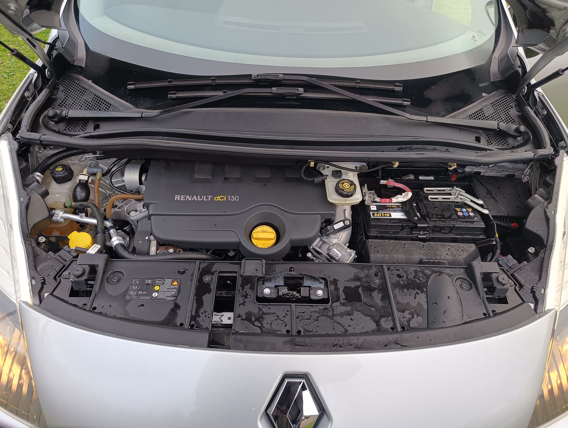 RENAULT Grand Scénic 1.9 dCi Expression-image-14