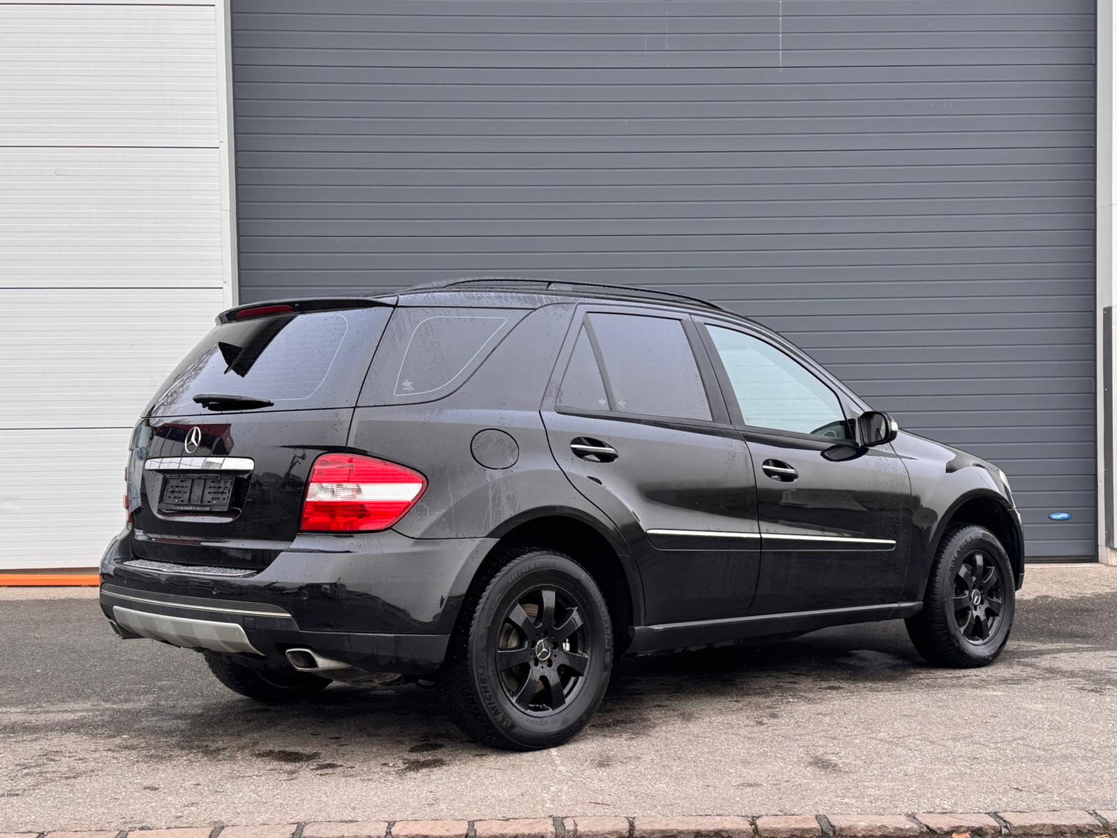 MERCEDES-BENZ ML 320 CDI 4Matic 7G-Tronic-showroom-element-1