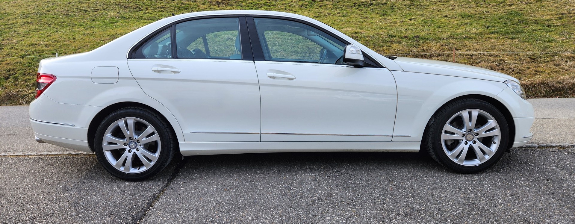 MERCEDES-BENZ C 230 Avantgarde 7G-Tronic-image-1