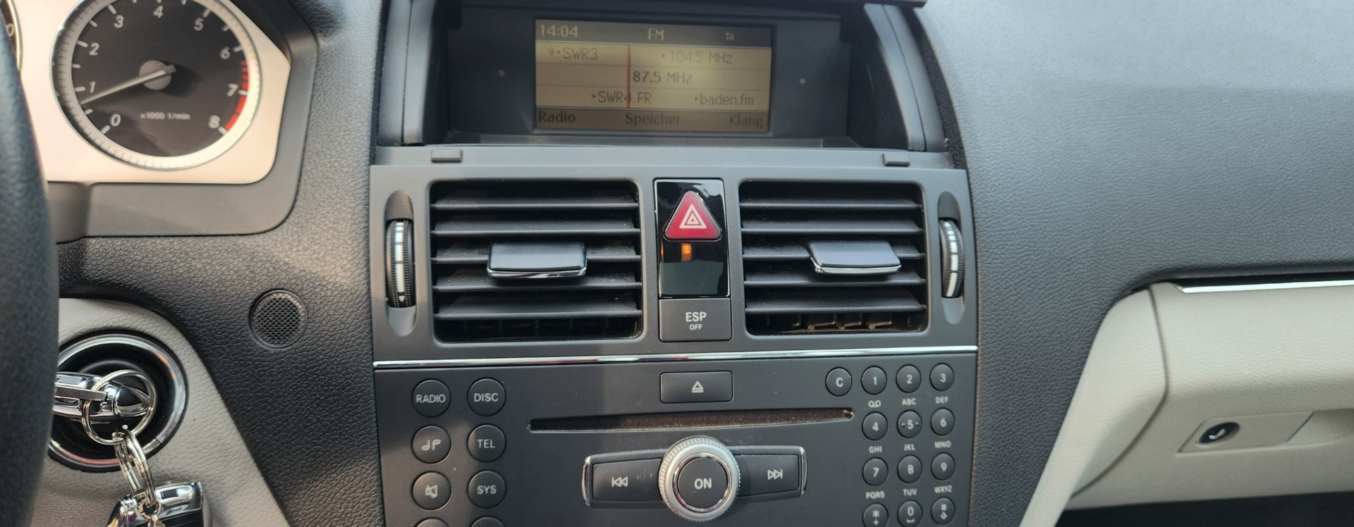 MERCEDES-BENZ C 230 Avantgarde 7G-Tronic-image-9