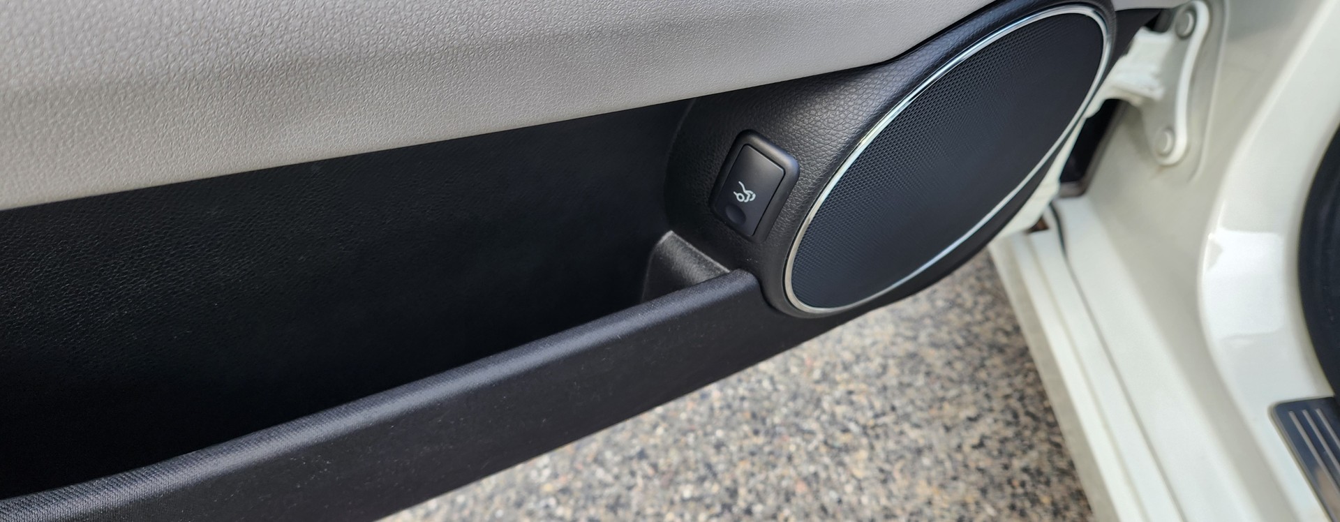 MERCEDES-BENZ C 230 Avantgarde 7G-Tronic-image-6