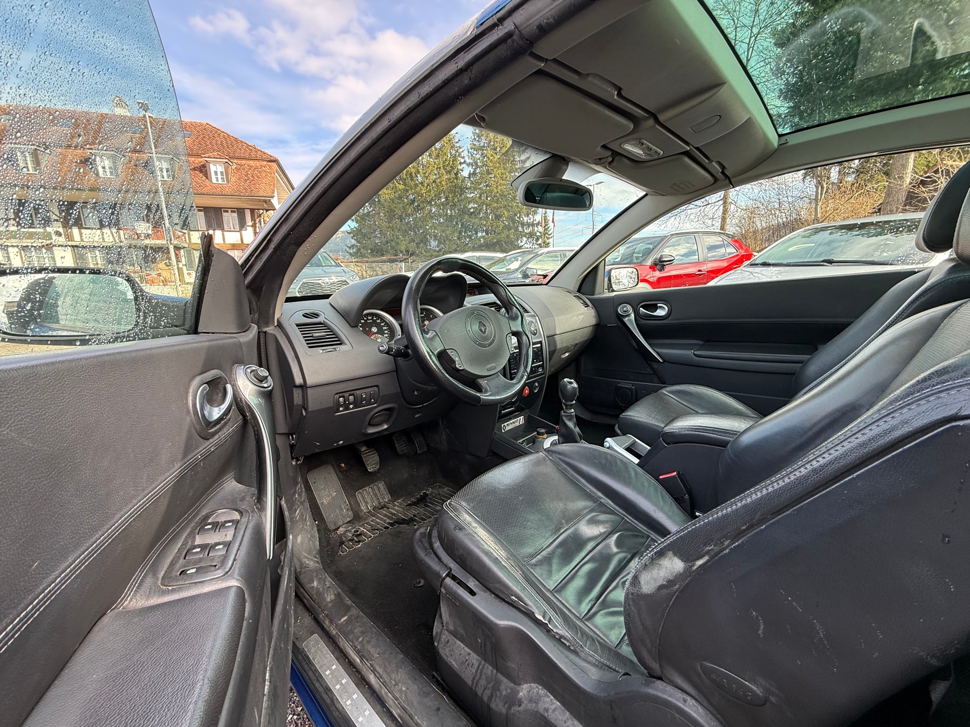 RENAULT Mégane C-C 2.0 16V Privilège Luxe-image-9