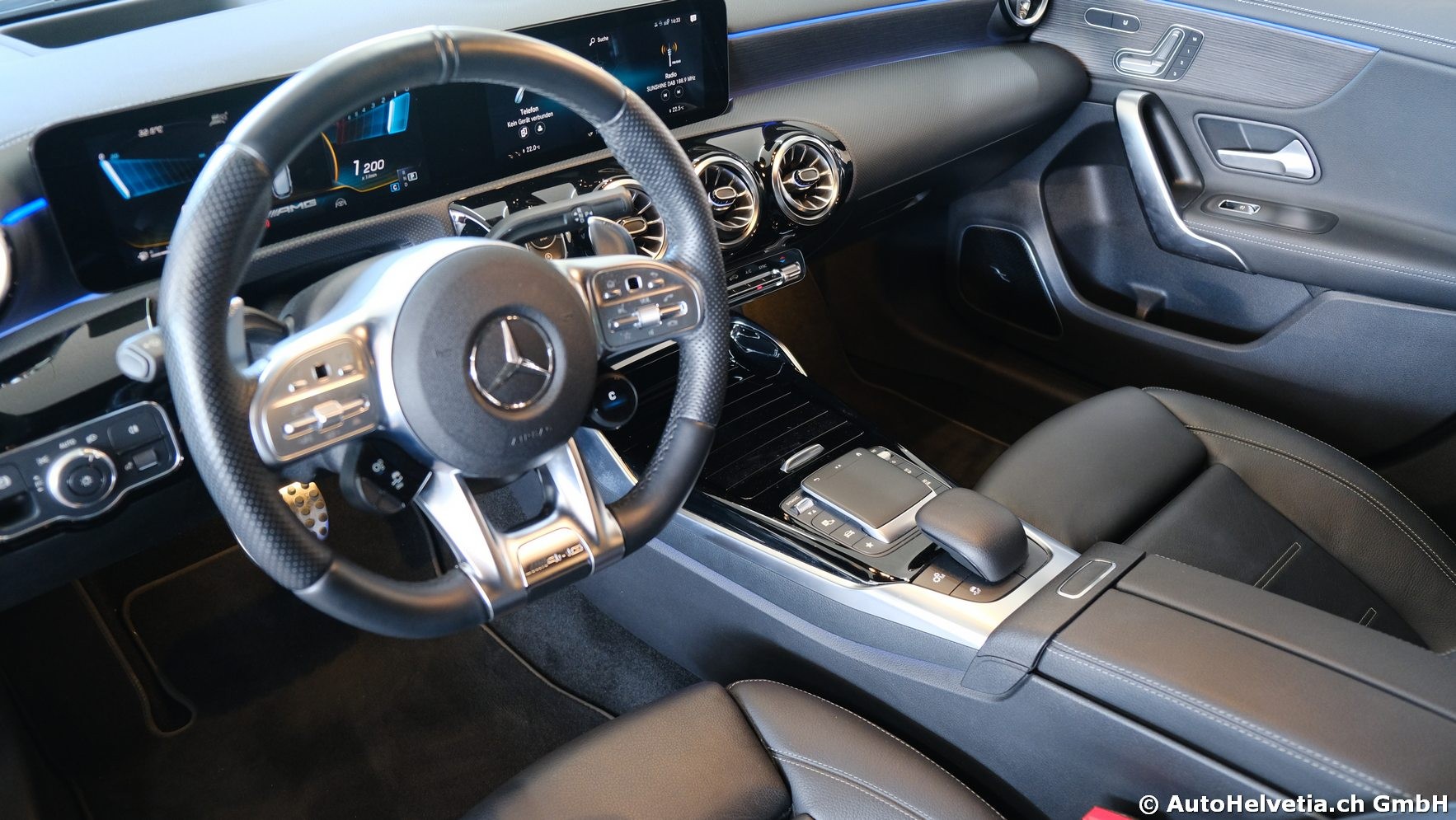 MERCEDES-BENZ A 45 S AMG 4Matic+ Speedshift-image-8