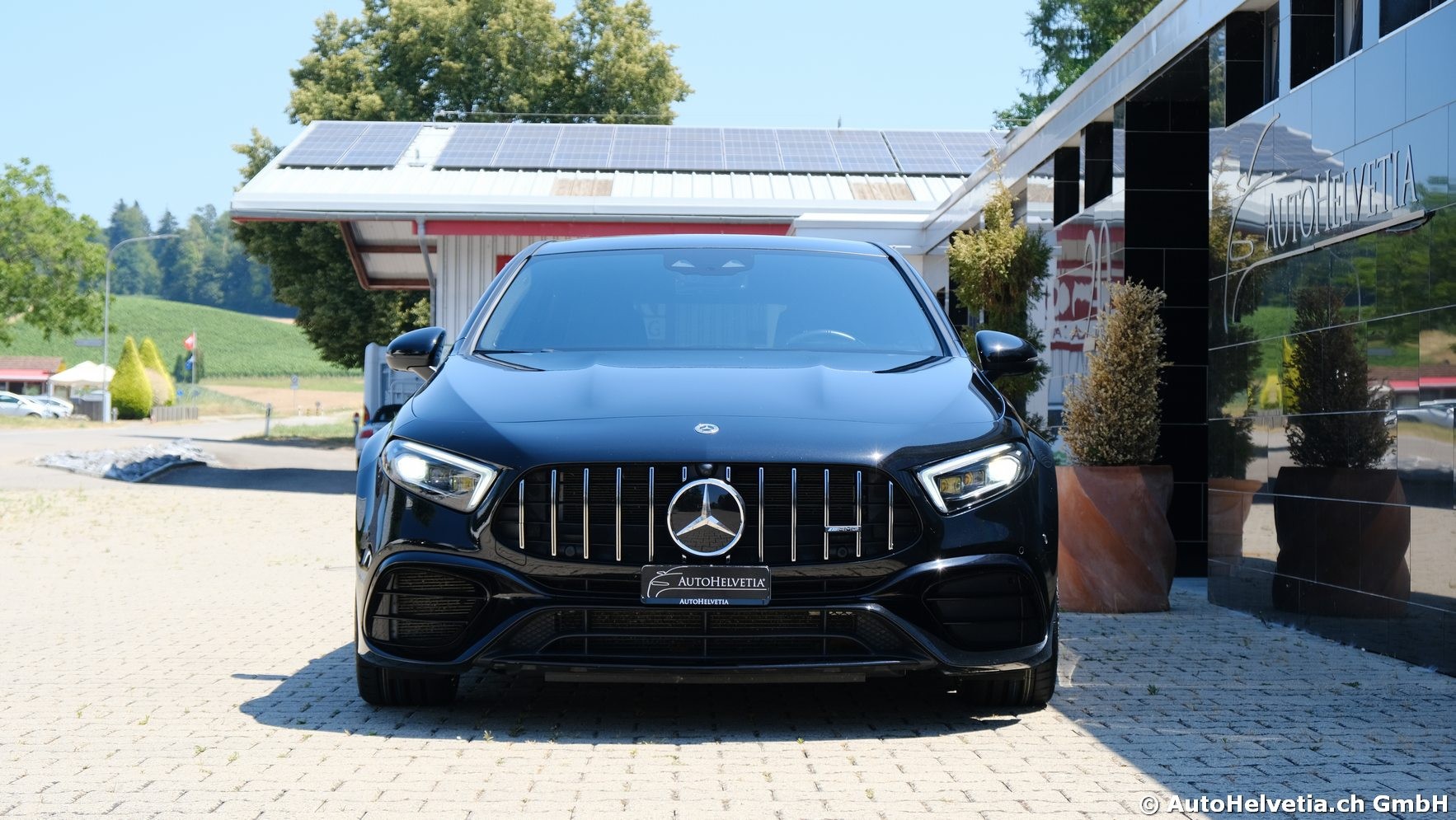 MERCEDES-BENZ A 45 S AMG 4Matic+ Speedshift-showroom-element-2