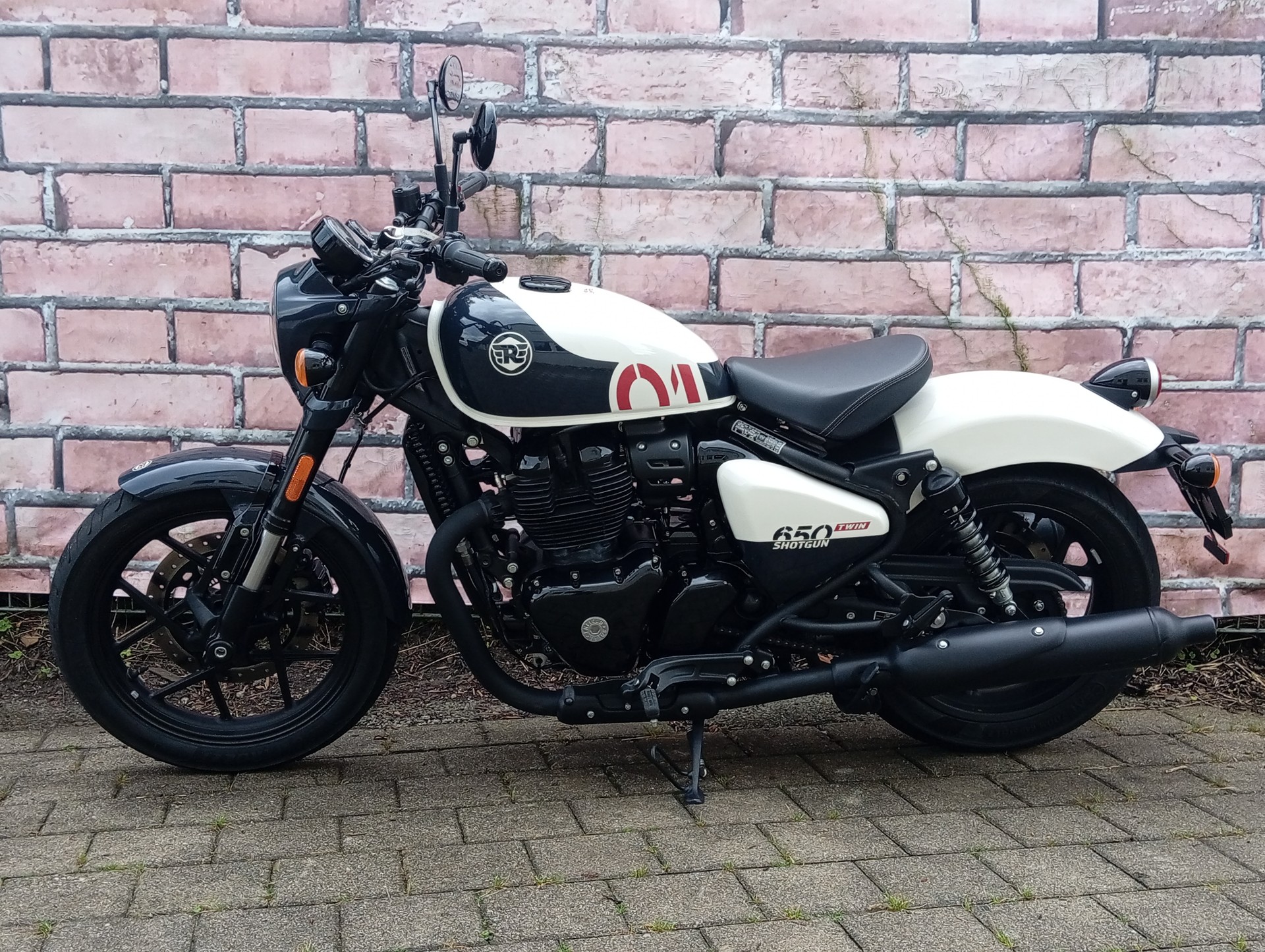 ROYAL ENFIELD Shotgun 650-image-1