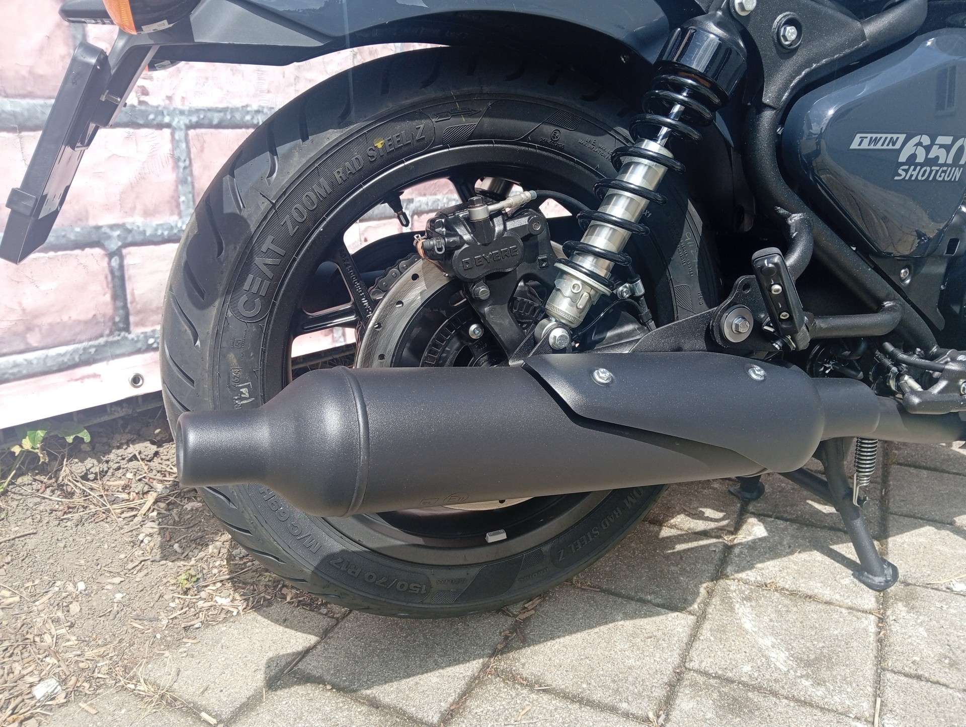 ROYAL ENFIELD Shotgun 650 Single-image-11