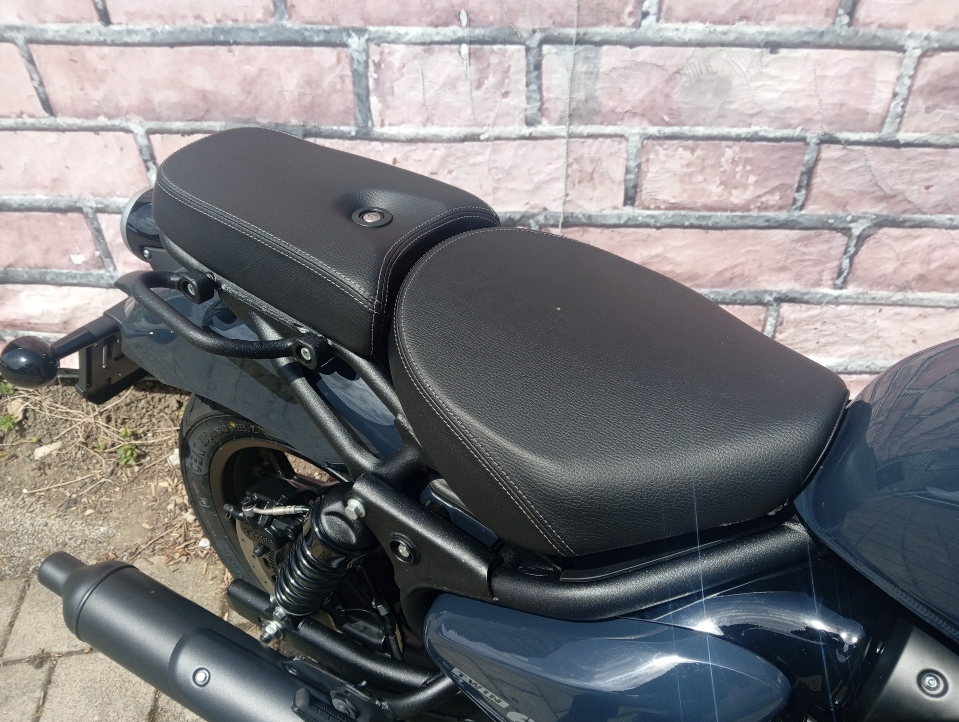 ROYAL ENFIELD Shotgun 650 Single-image-10