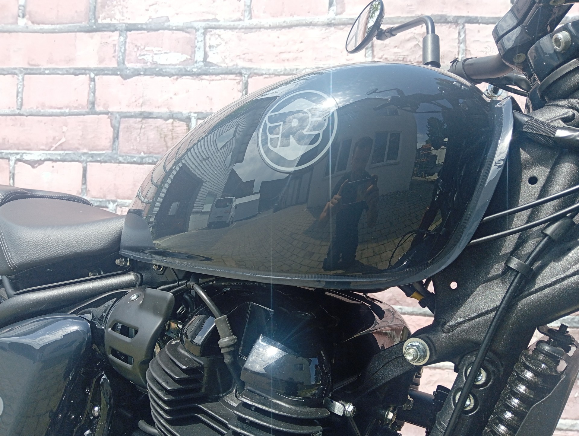ROYAL ENFIELD Shotgun 650 Single-image-7