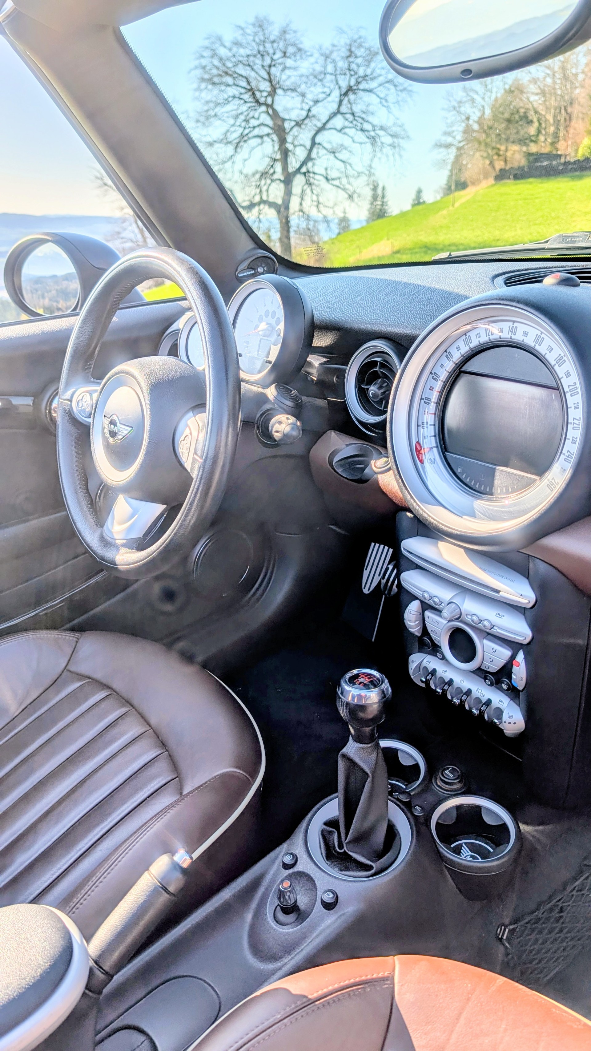 MINI MINI Cooper Cabrio John Cooper Works-image-16