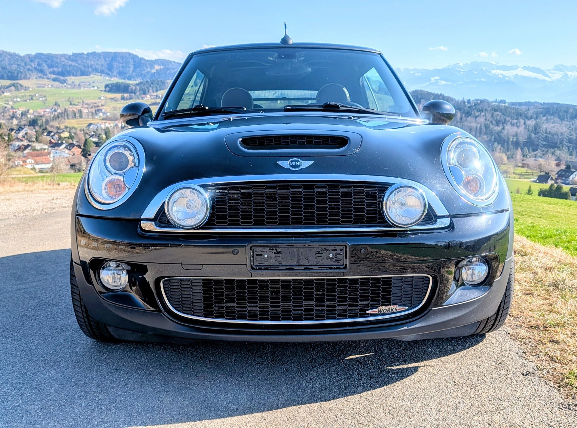 MINI MINI Cooper Cabrio John Cooper Works-image-4