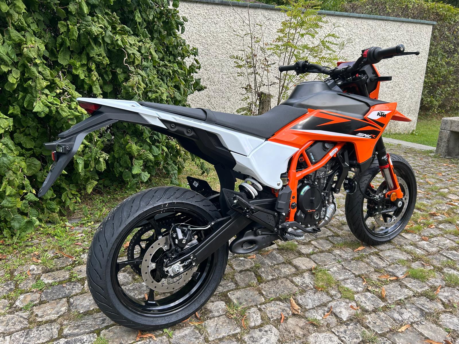 KTM 125 SMC R-image-2