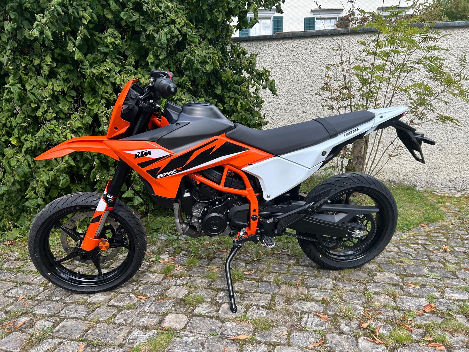 KTM 125 SMC R-image-1