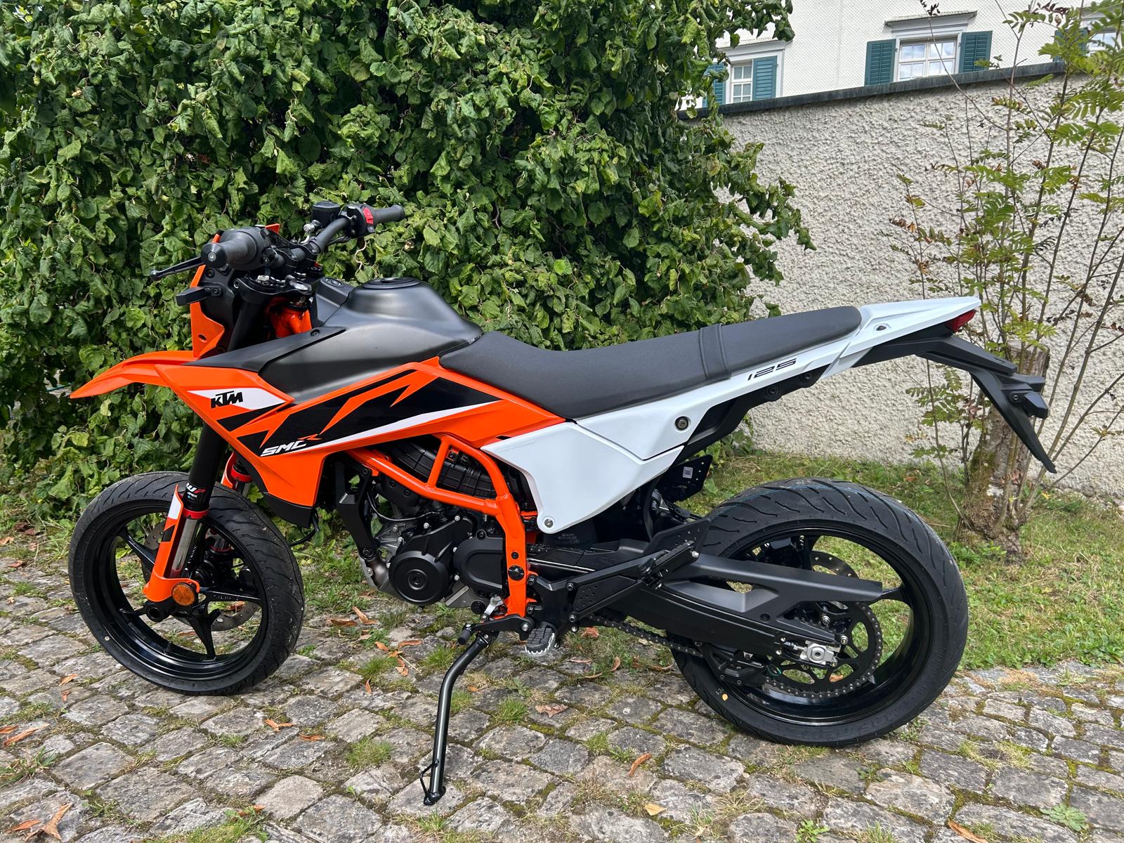KTM 125 SMC R-image-3