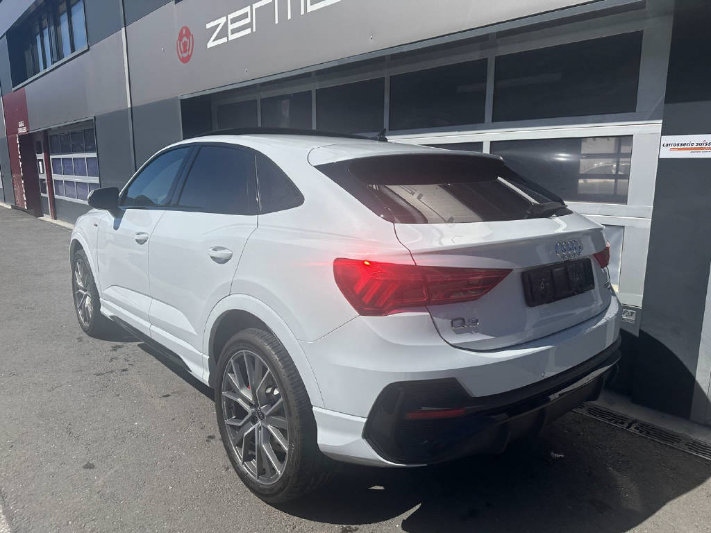 AUDI Q3 Sportback 2.0 45 TFSI S line quattro S-Tronic-showroom-element-2