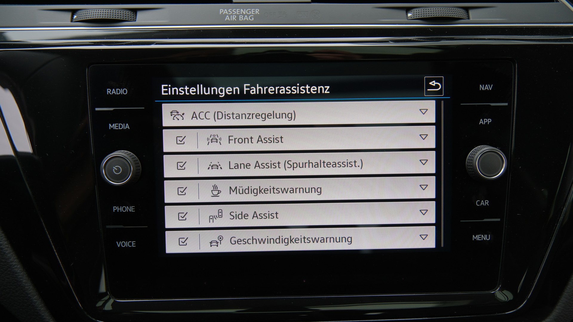 VW Touran 1.5 TSI EVO Comfort United R Line DSG-image-19