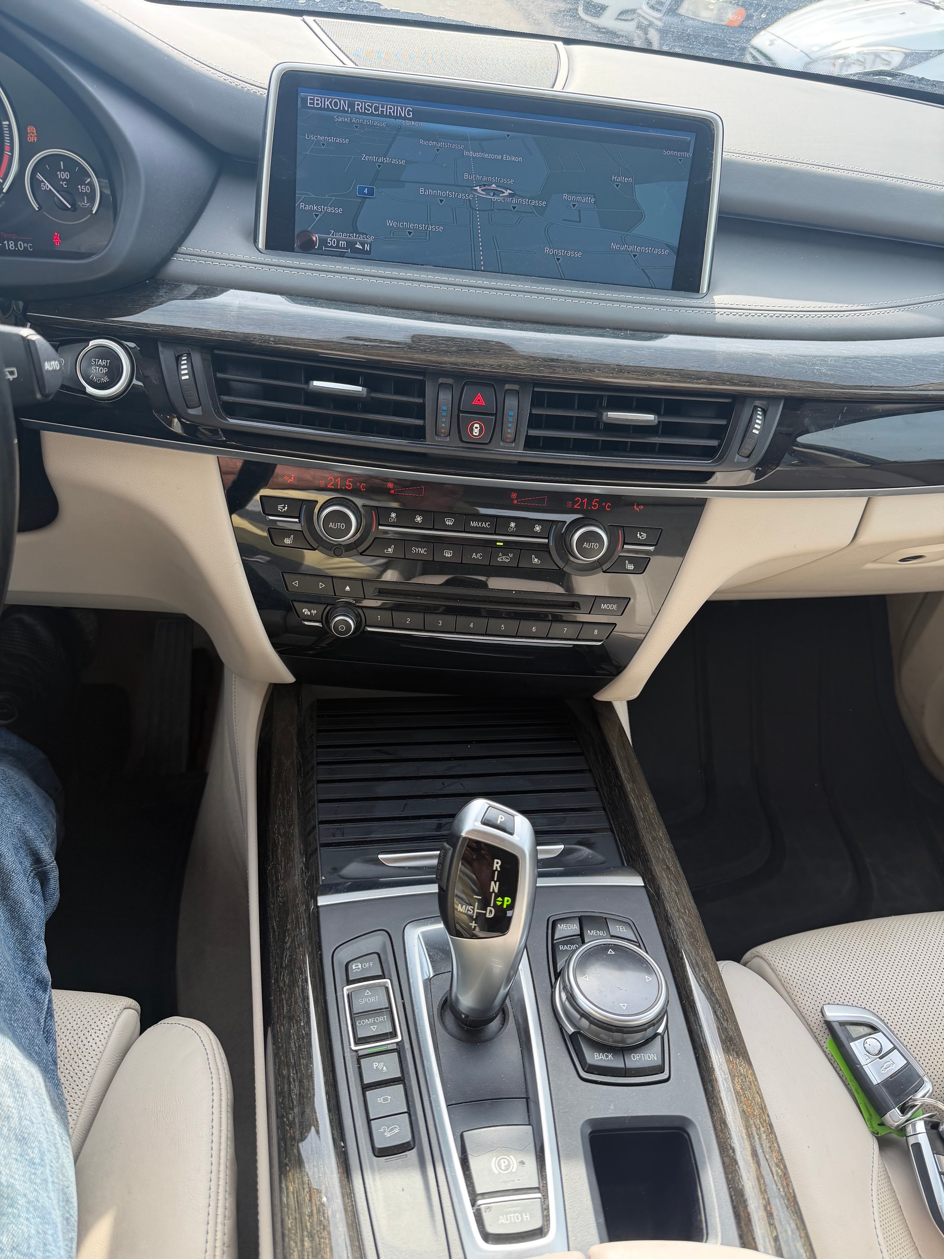 BMW X5 xDrive 30d Steptronic-image-11