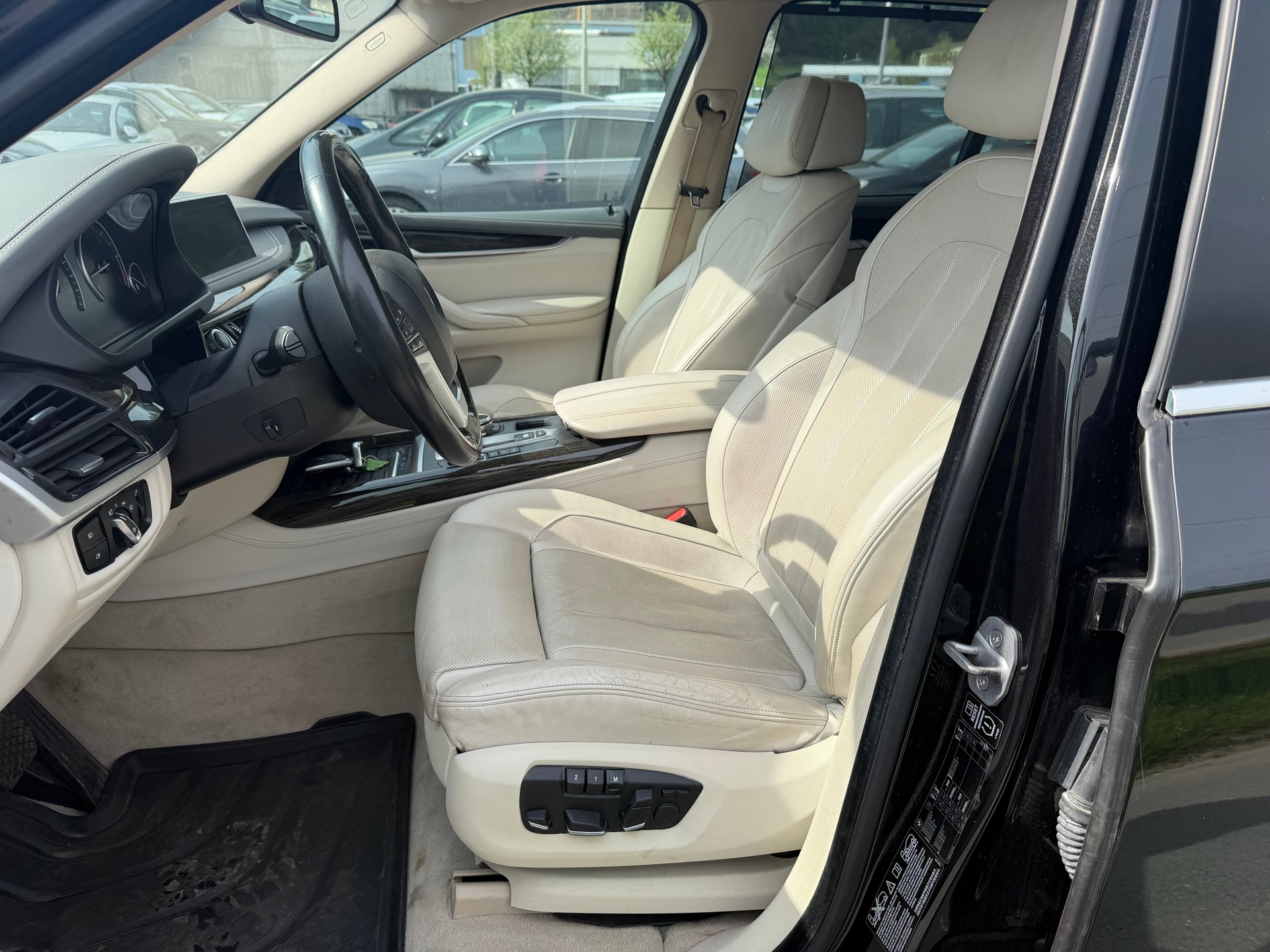 BMW X5 xDrive 30d Steptronic-image-8