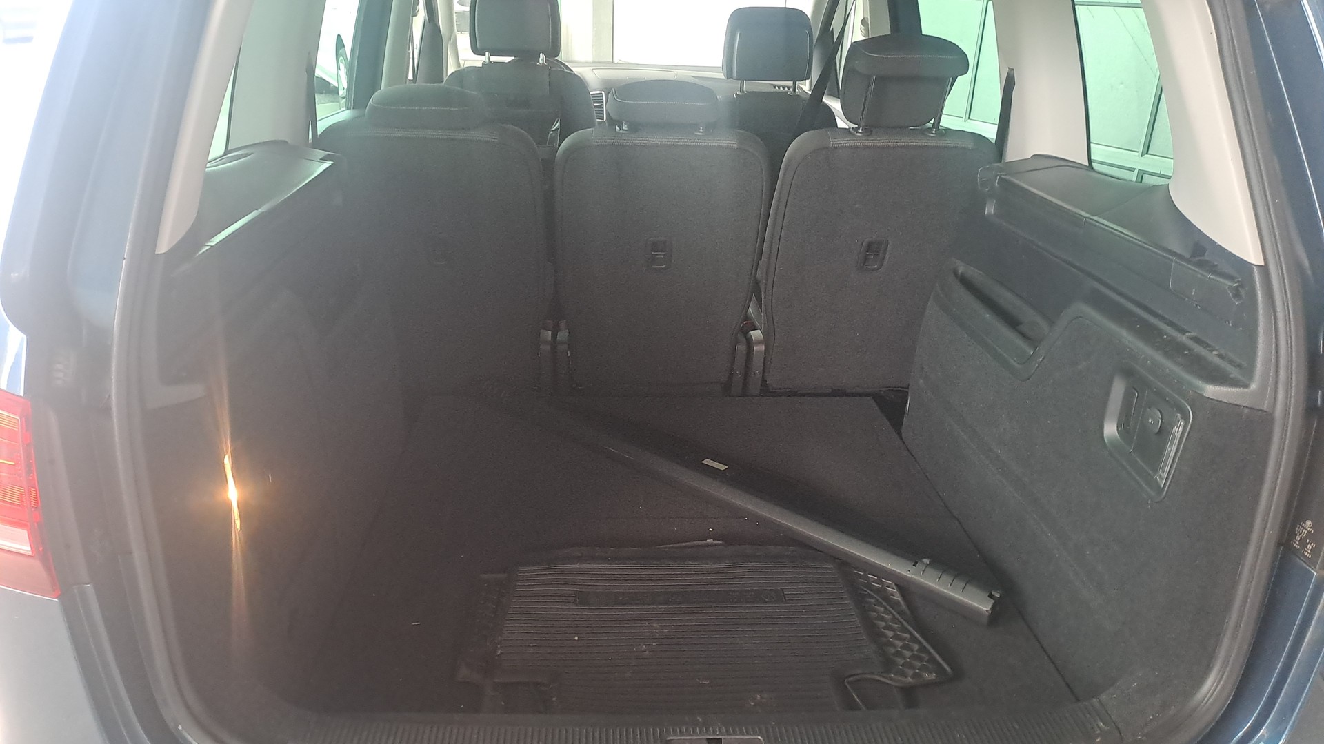 VW Sharan 2.0 TDI BMT Comfortline-image-15