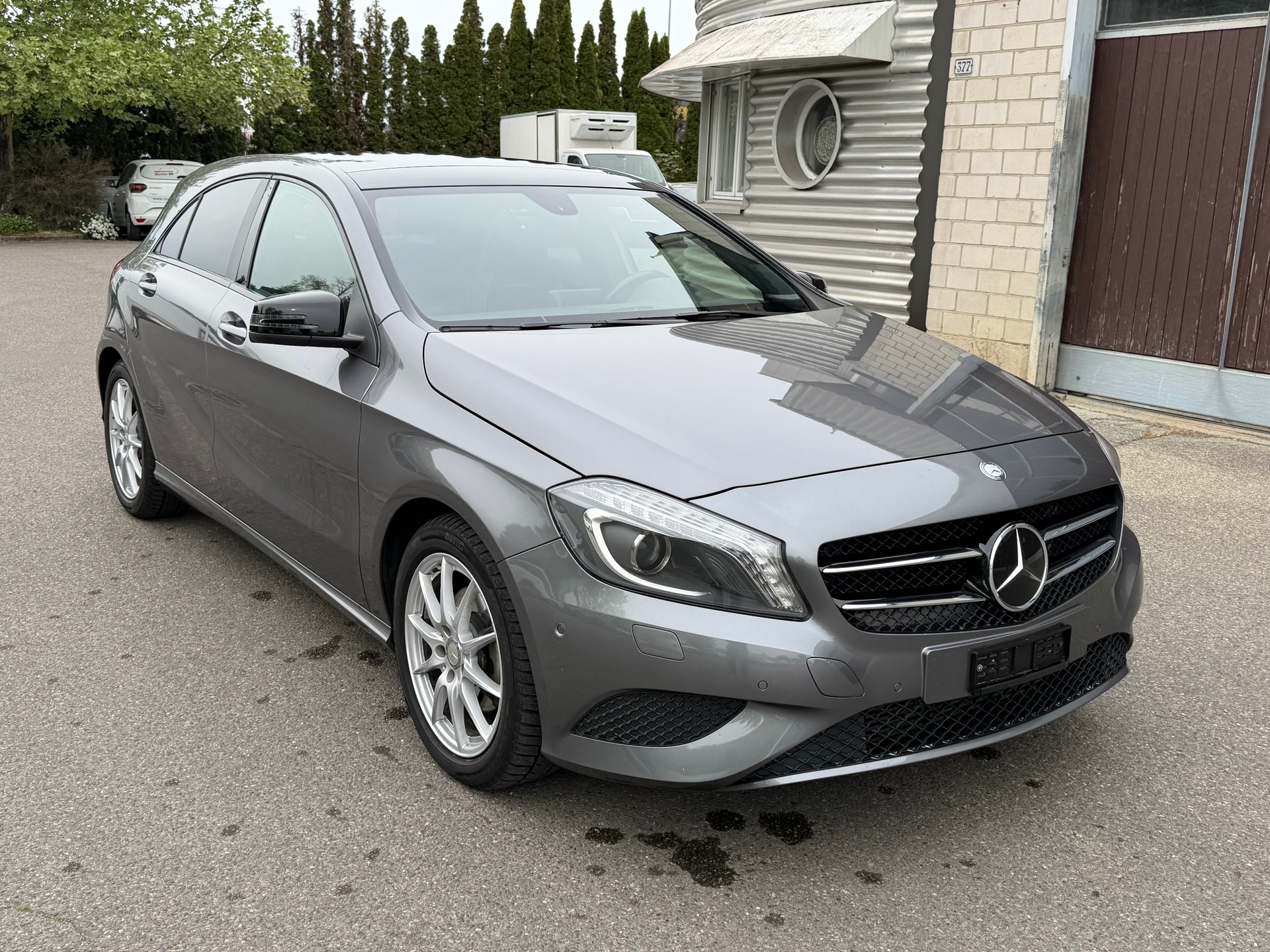 MERCEDES-BENZ A 220 CDI Urban 4Matic 7G-DCT-image-2