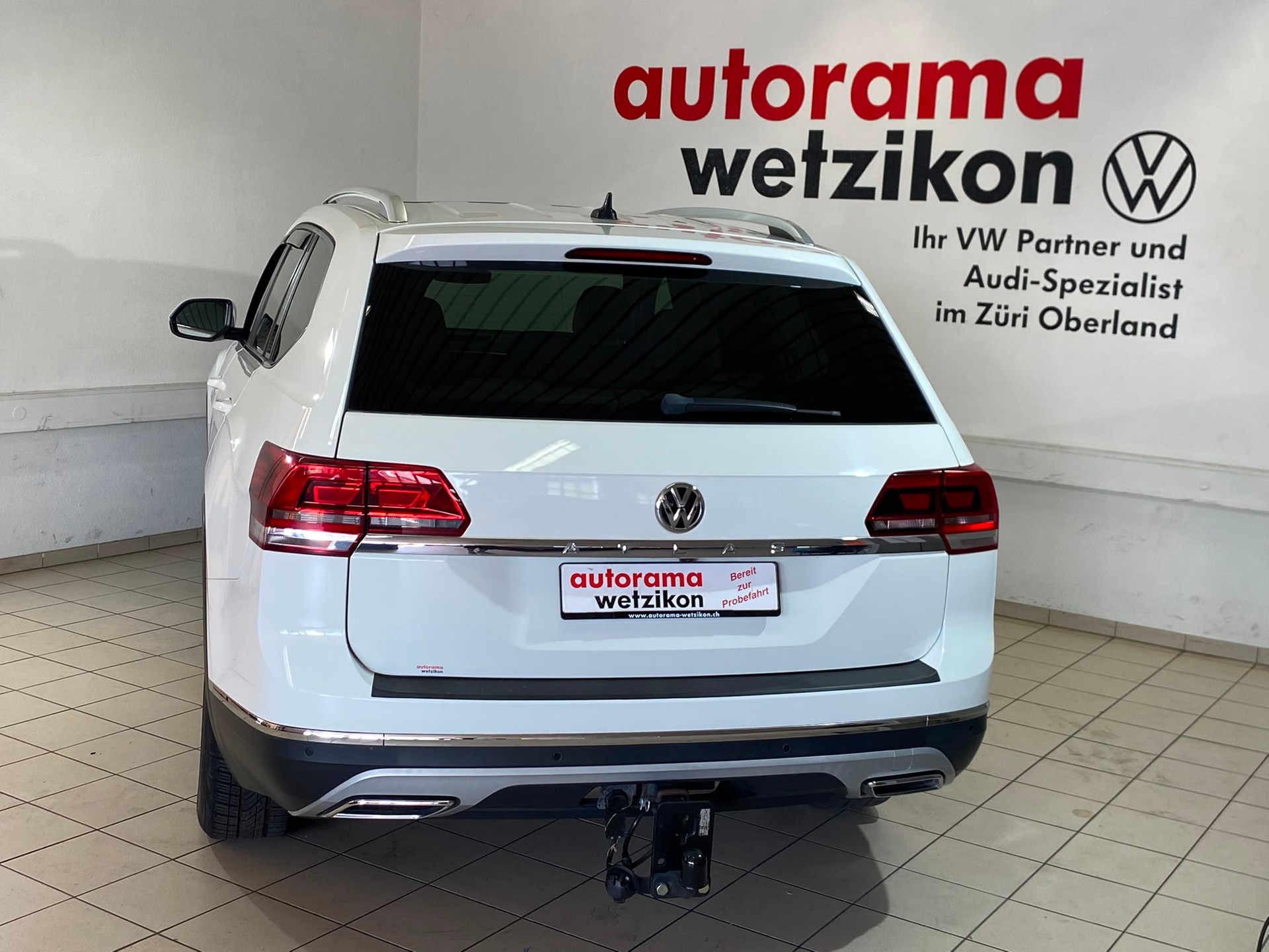 VW Atlas 3.6 FSI Highline 4-Motion-showroom-element-3