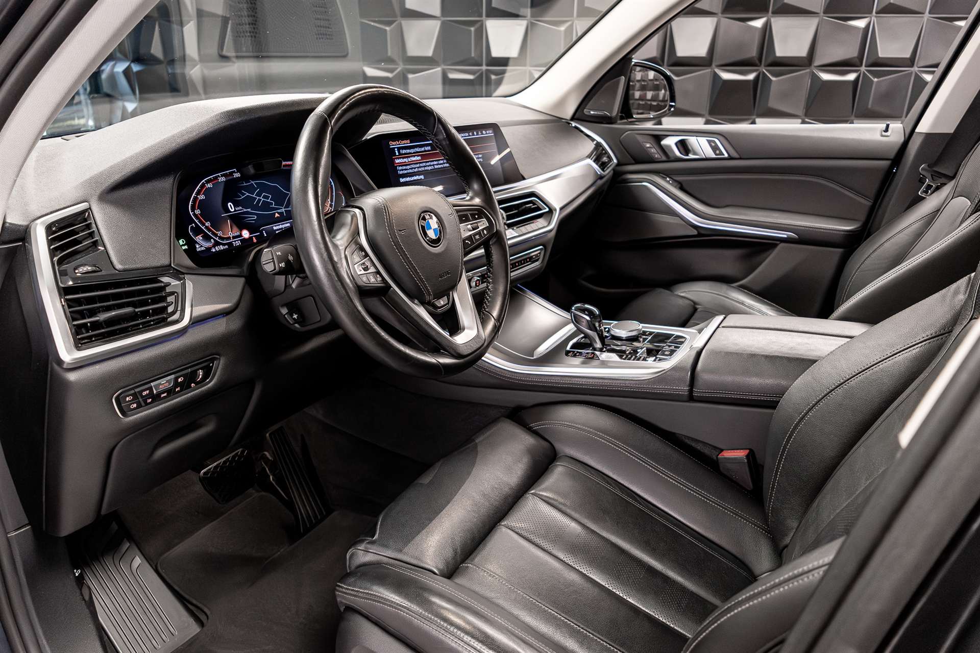 BMW X5 xDrive 30d Steptronic-image-13