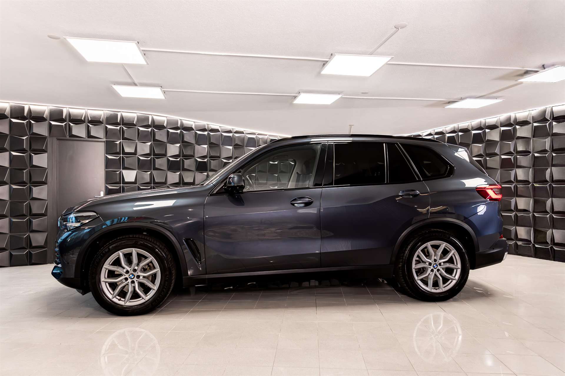 BMW X5 xDrive 30d Steptronic-showroom-element-1