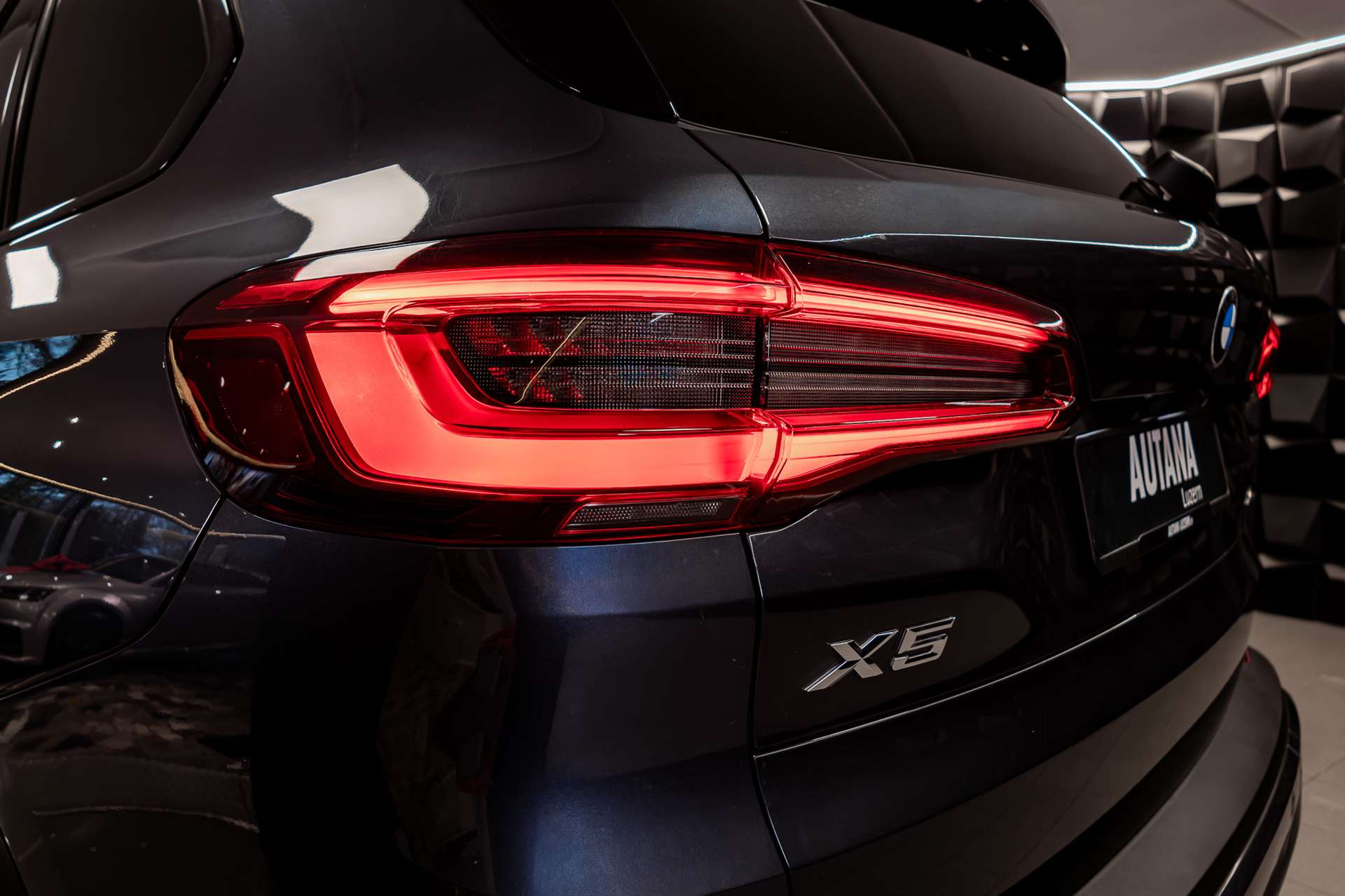 BMW X5 xDrive 30d Steptronic-image-30